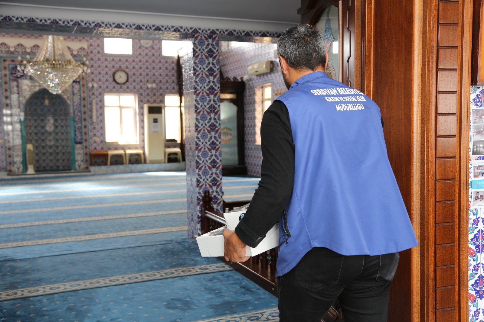 Serdivan Belediyesi Camilere Lokum Dağıtımı Gerçekleştirdi3