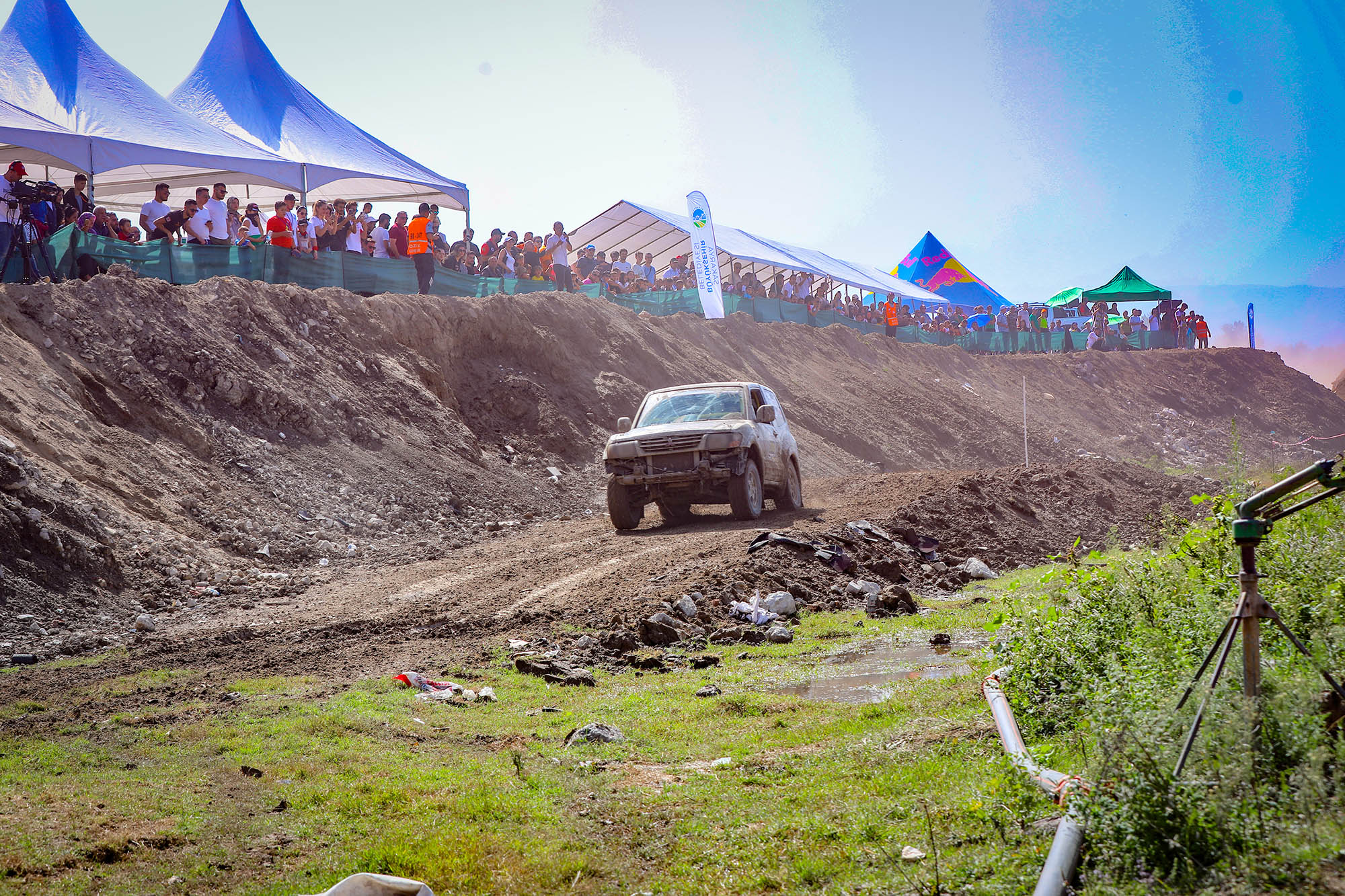 Türkiye'nin en iyi off-road pilotları Sakarya’da tozu dumana katıyor4