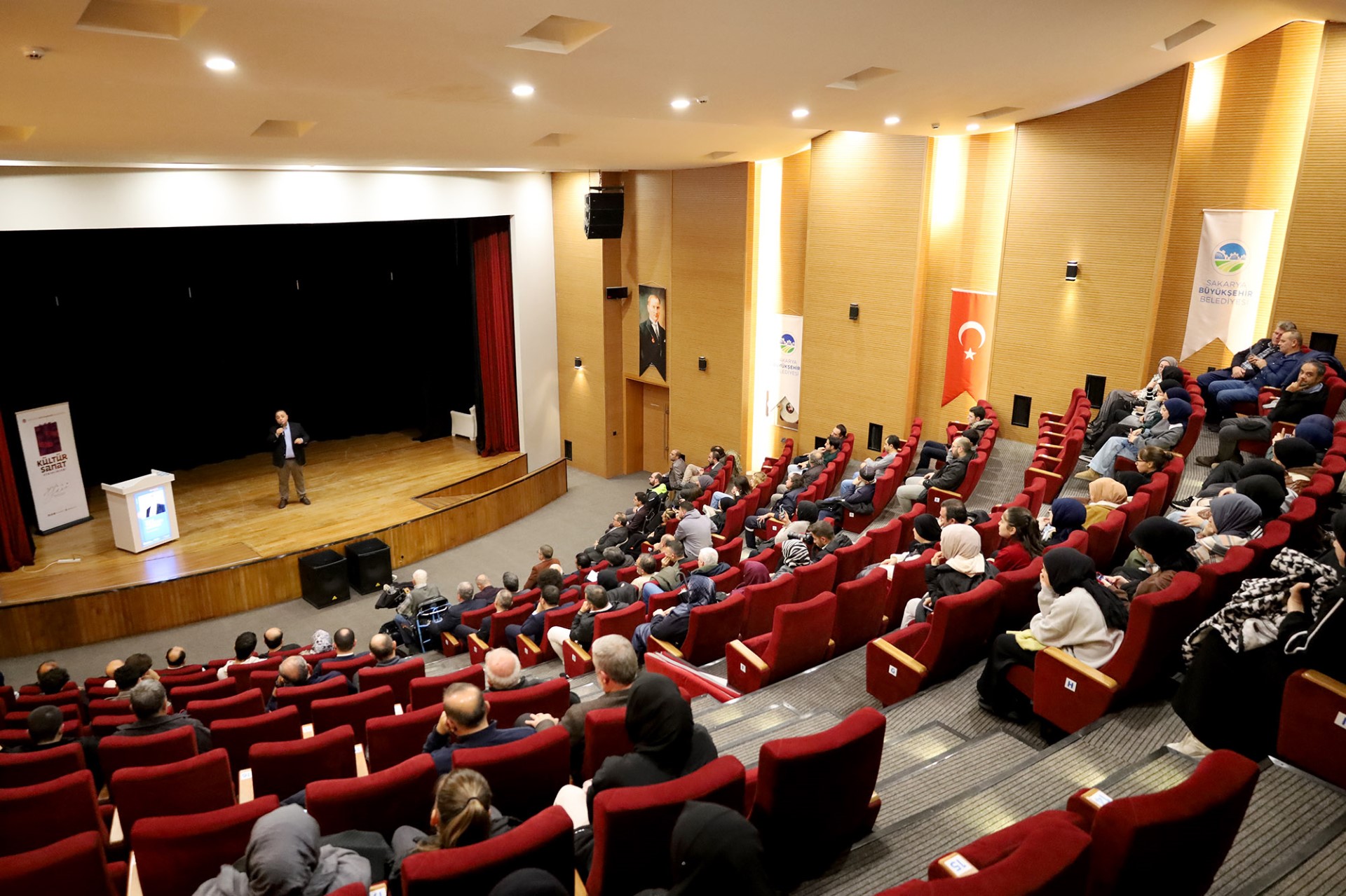Gazeteci Zafer Şahin’den gençlere sosyal medya uyarısı2