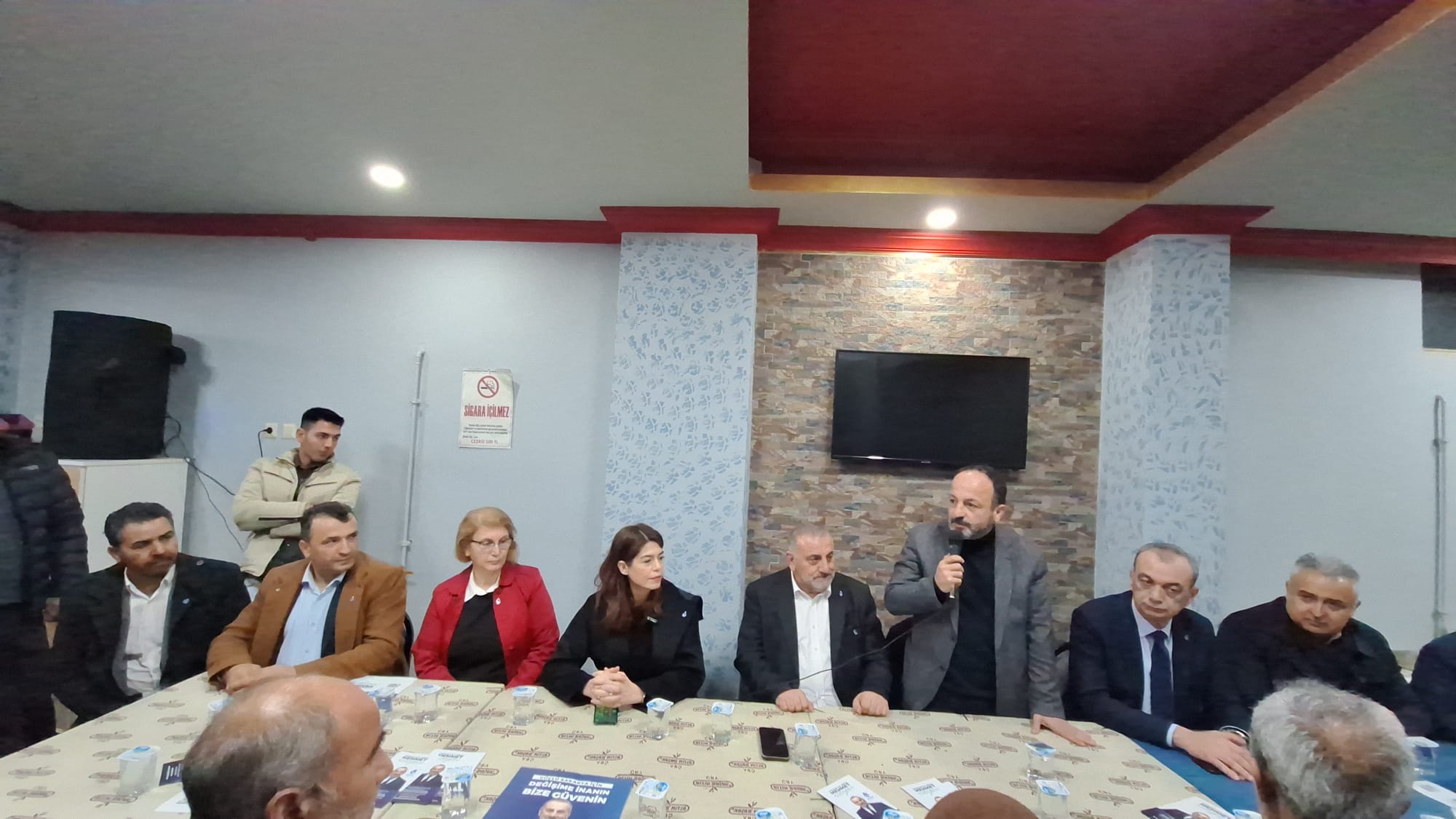 3 Deva Parti̇si̇ Ari̇fi̇ye De (1)