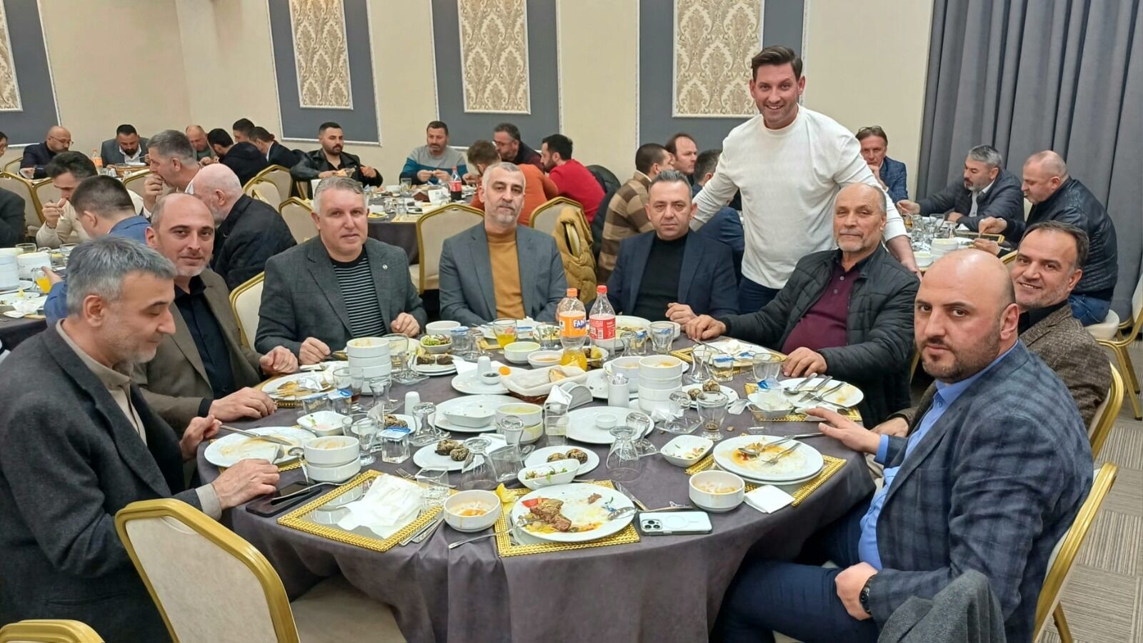 E6E1C82E 2B7B 408B 95Fe 253B5156F068