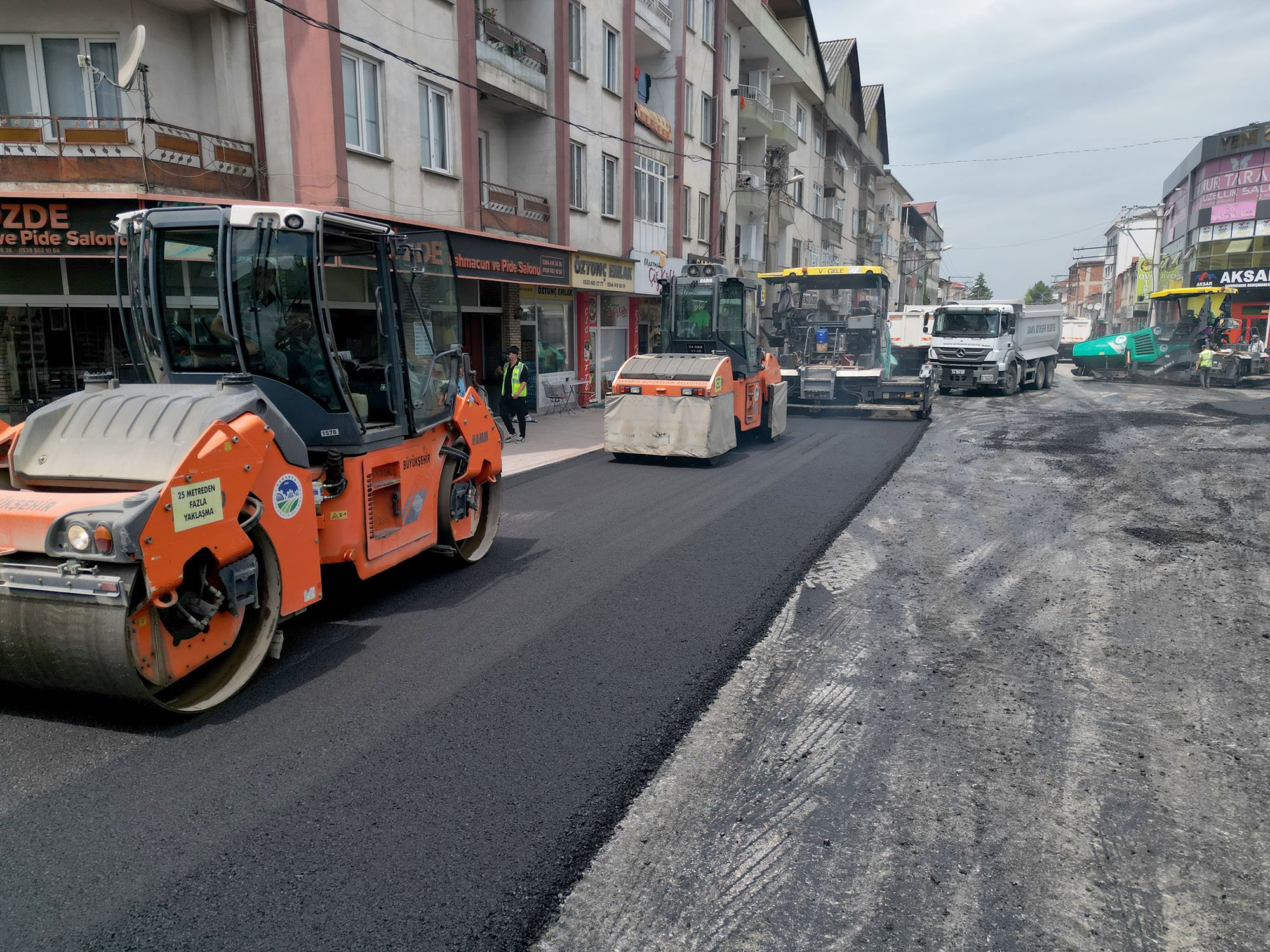 Akyazı’nın En Stratejik Güzergahı Sil Baştan Yenileniyor 4