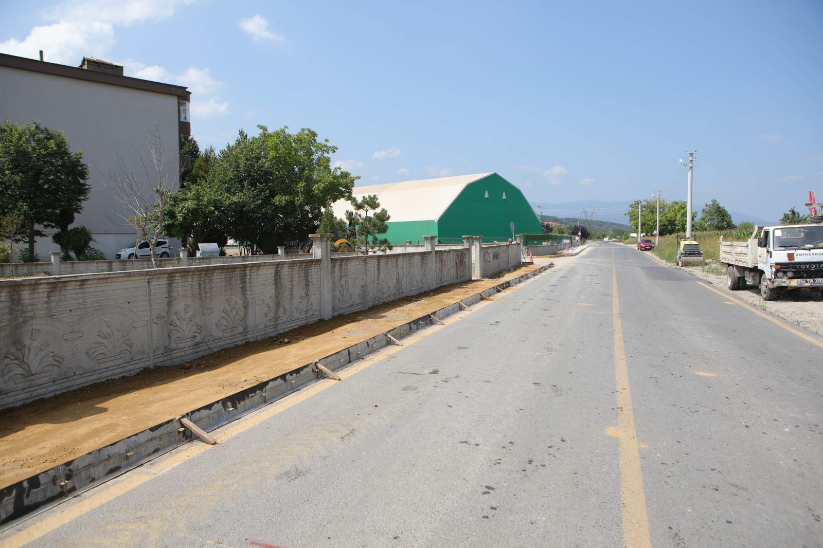 Arifbey Mahallesi Siteler Caddesi Yaya Kaldırım Çalışmaları...