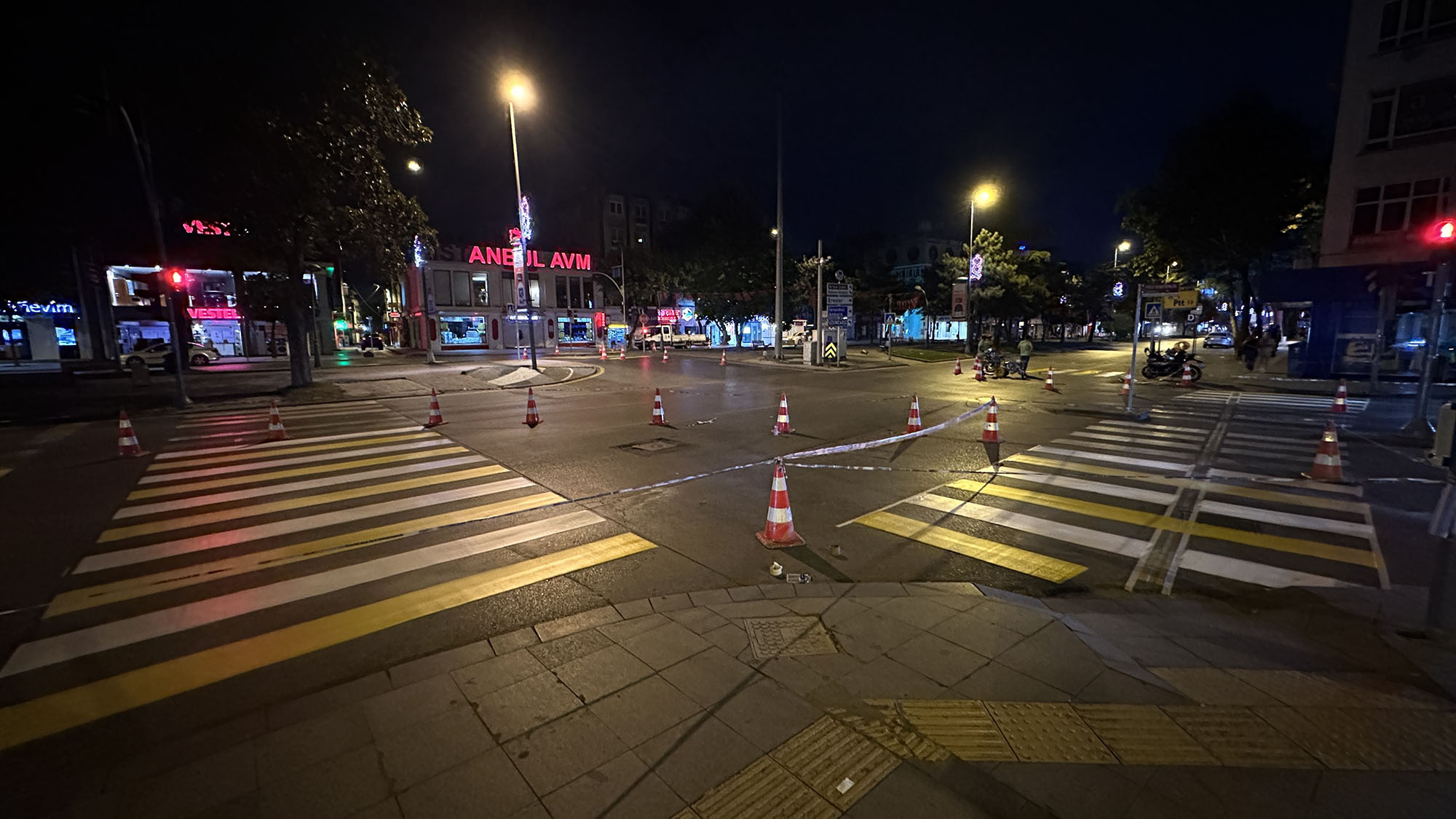 Büyükşehir’den Iki Bulvarda Gece Mesaisi 2