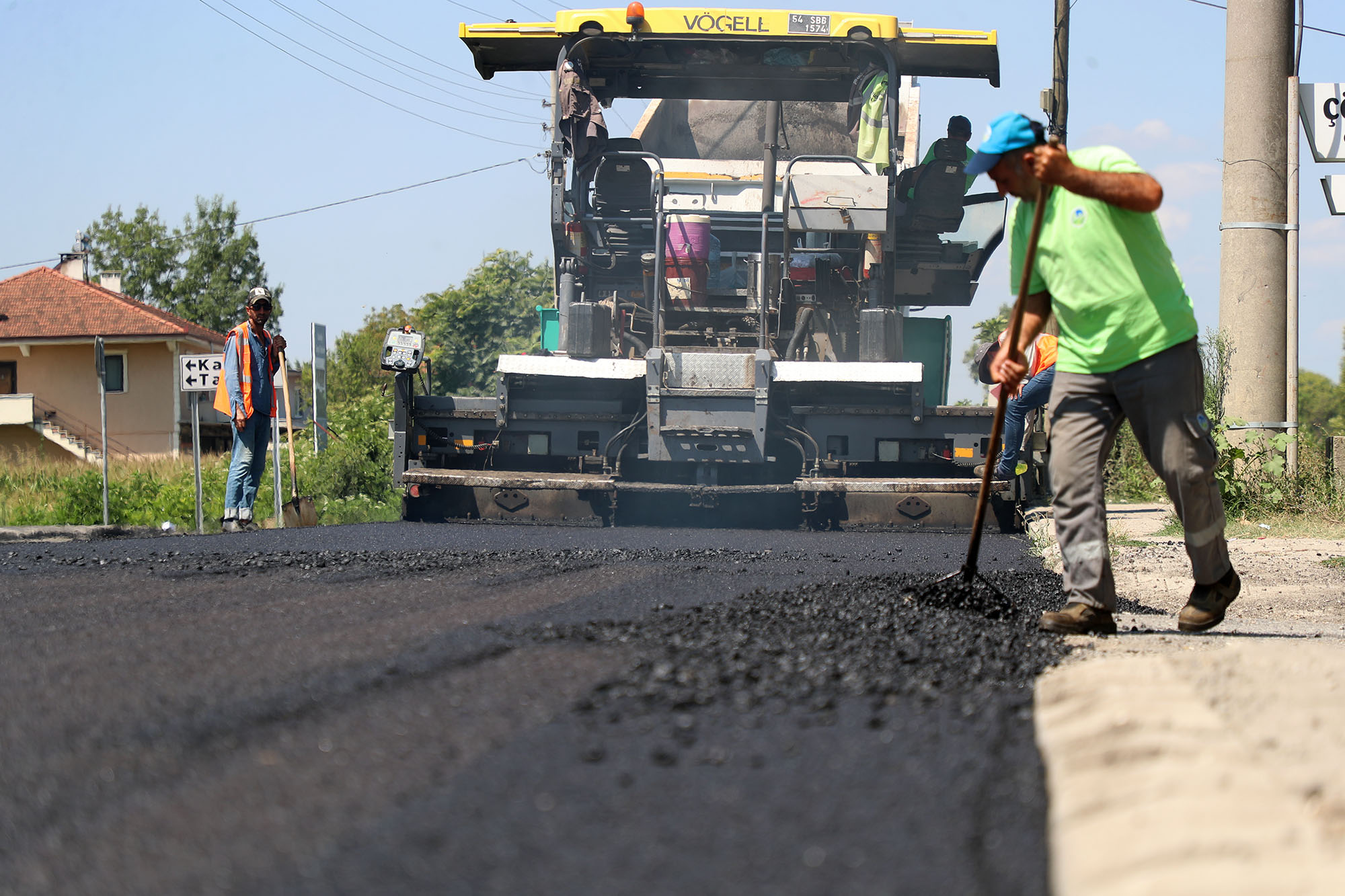 Büyükşehir’den Eski Ankara Yolu’nun Çehresini Değiştiren Mesai 5