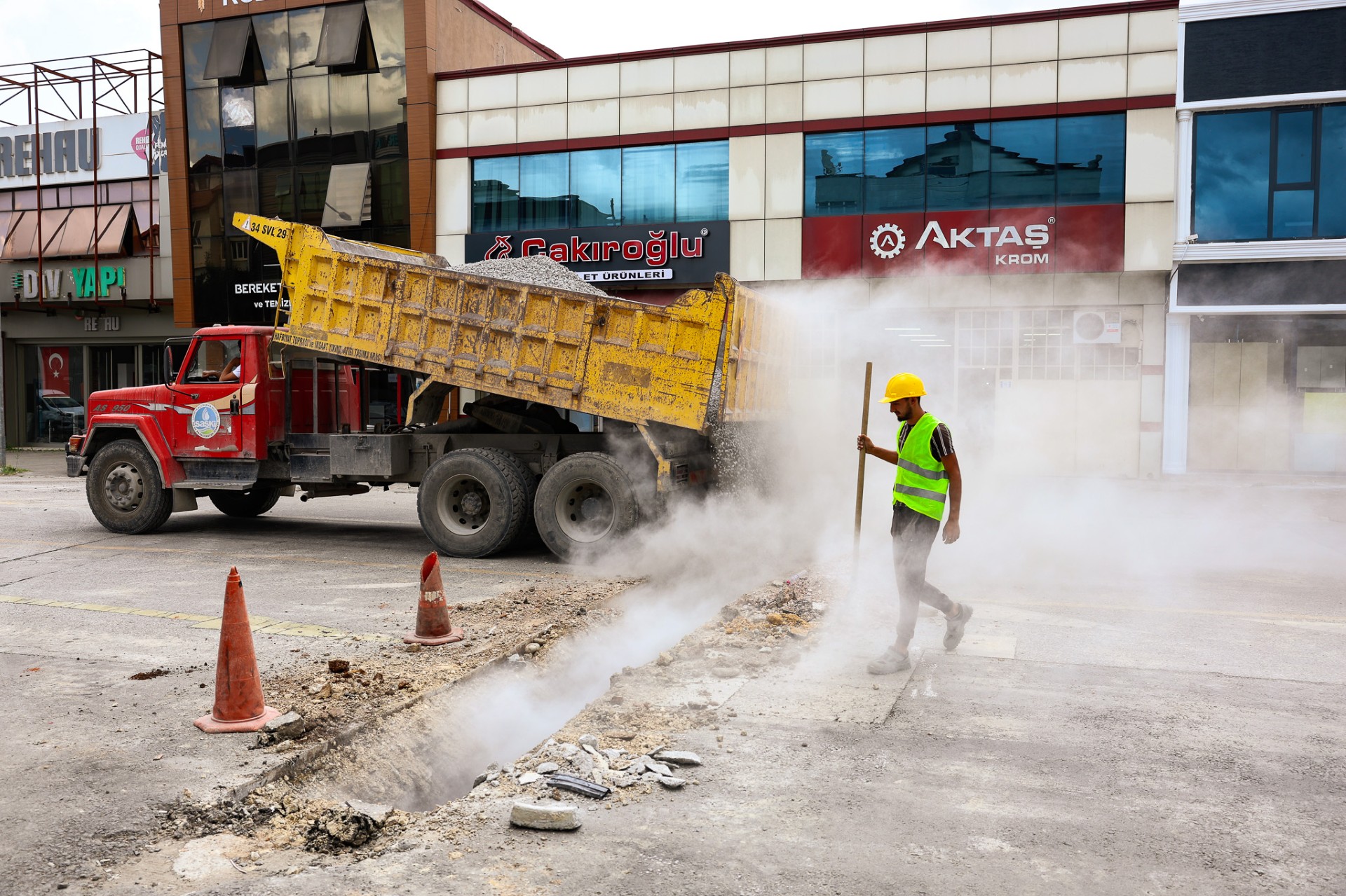 Sanayi Caddesi Üstyapı Çalışmaları Öncesinde Güçlü Altyapı Ile Buluştu 3