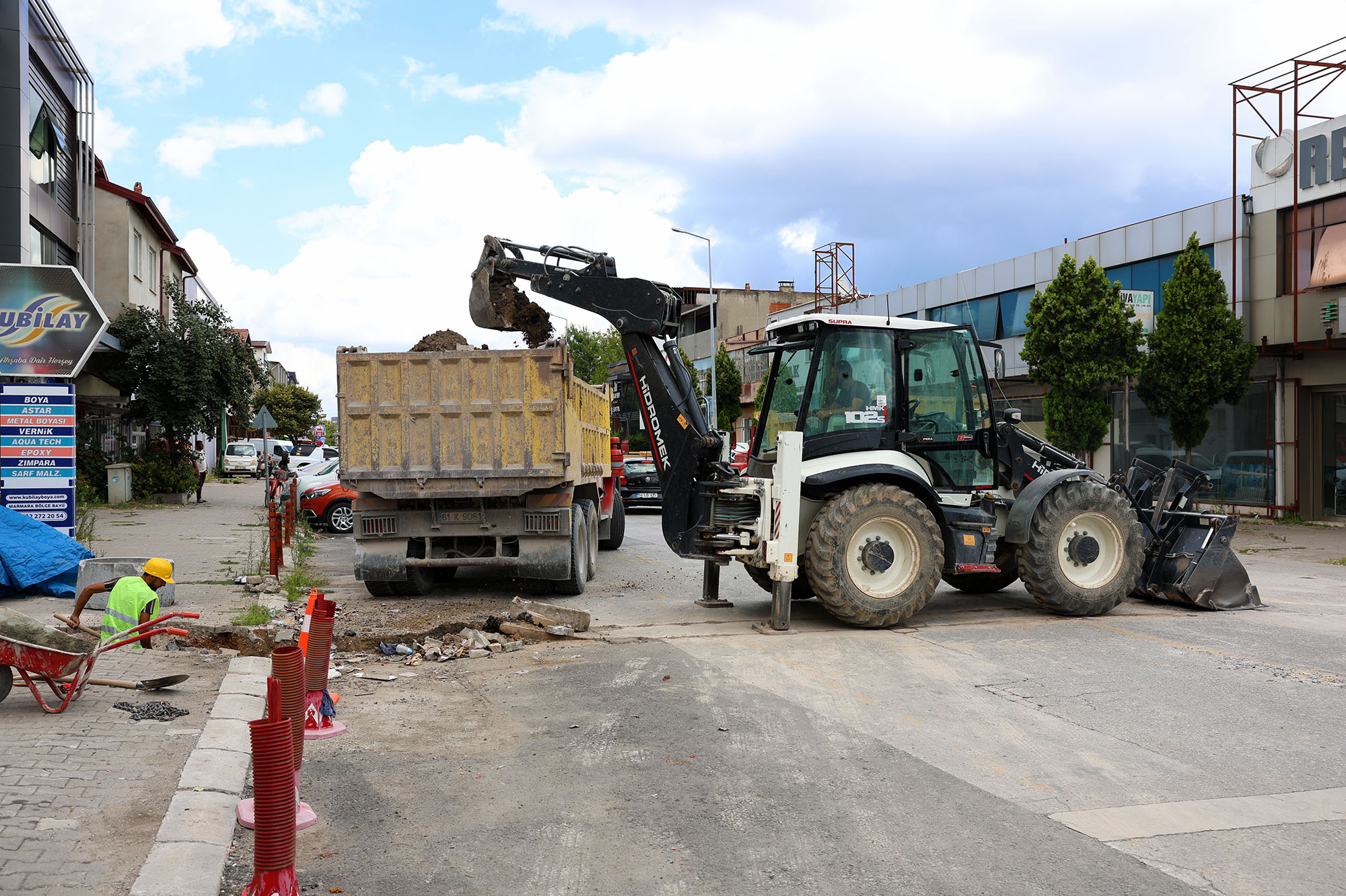 Sanayi Caddesi Üstyapı Çalışmaları Öncesinde Güçlü Altyapı Ile Buluştu