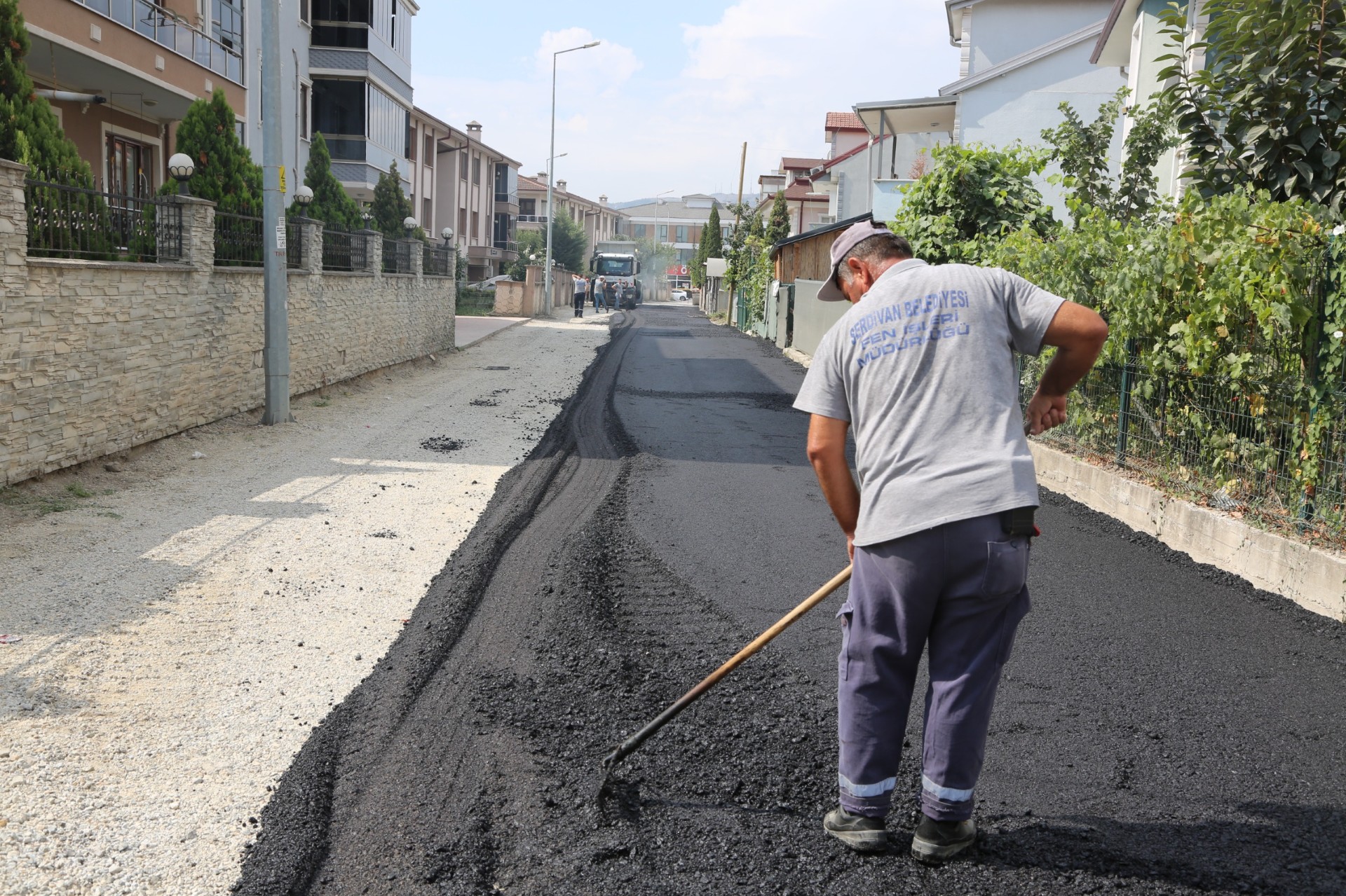 Serdivan’da Asfalt Mesaisi Sürüyor 2