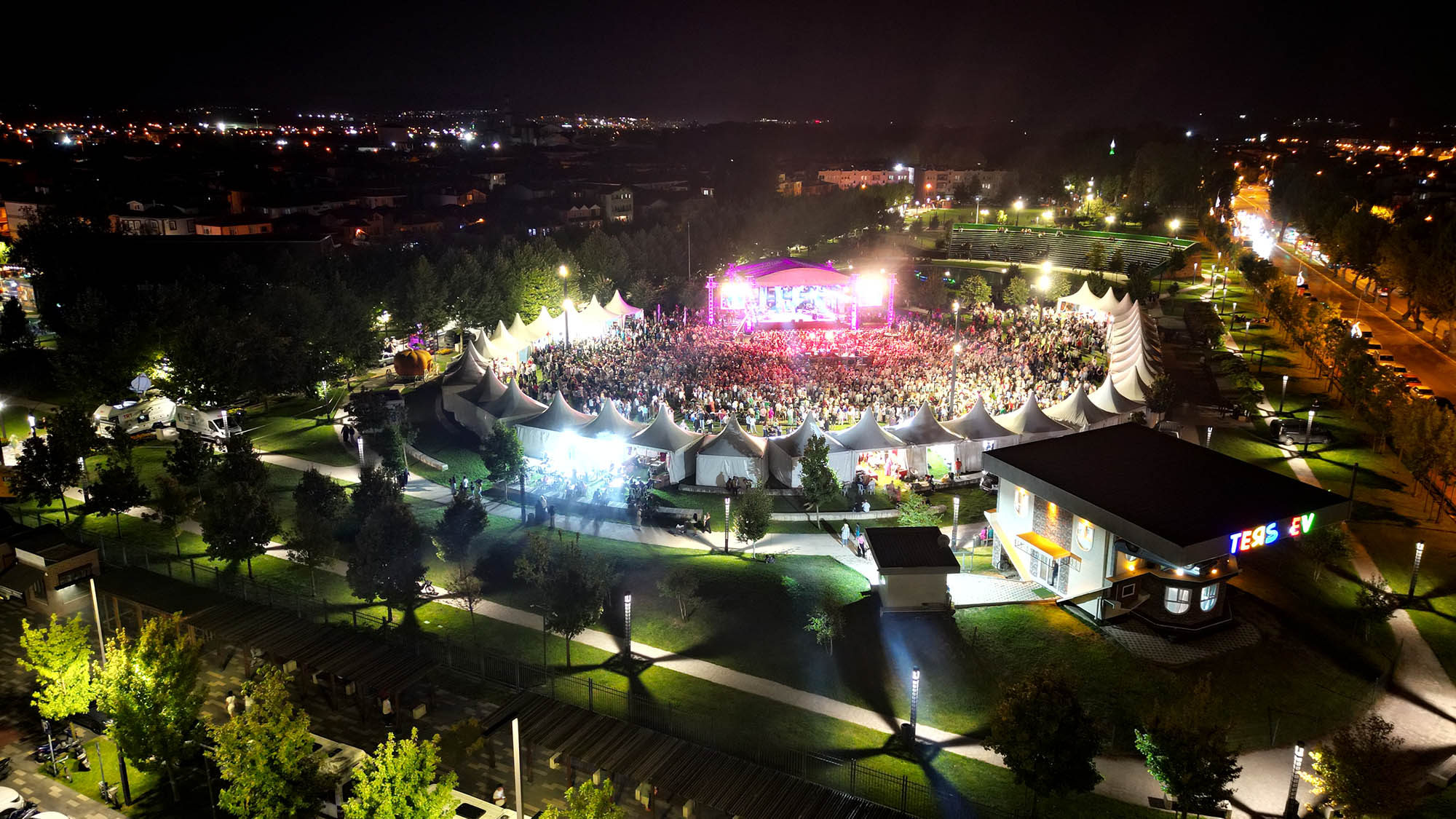 Yazın En Büyük Festivali Şölen Tadında Başladı3