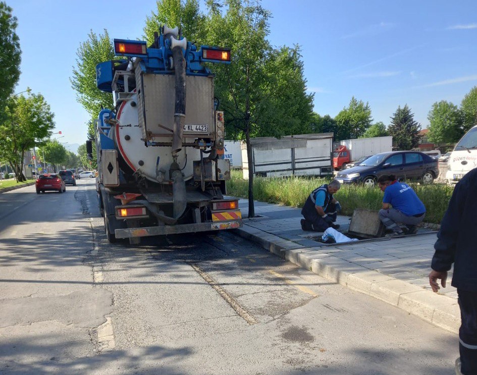 Saski̇’den Kanalizasyon Ve Yağmursuyu Hatlarında Temizlik 3