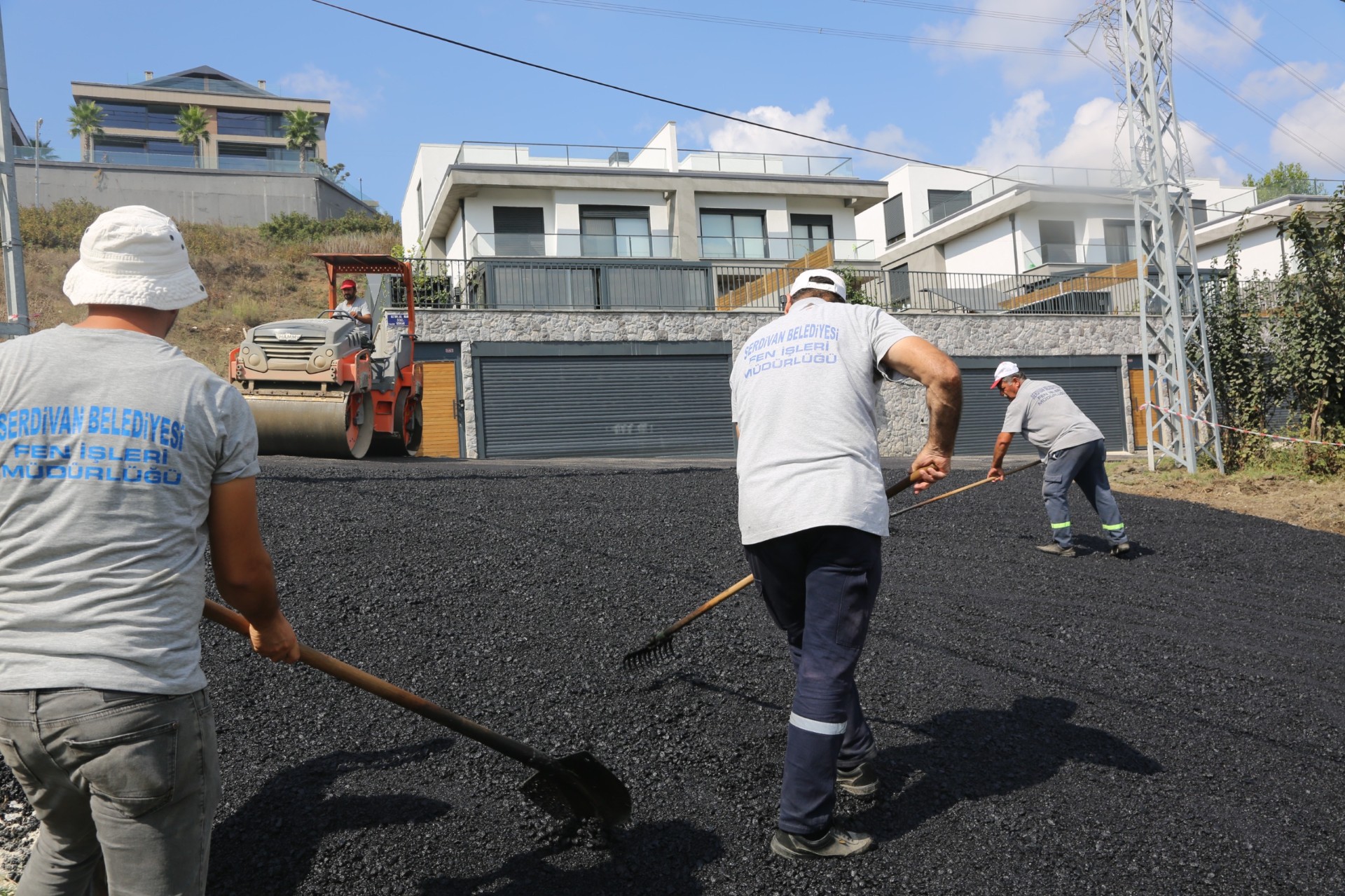 Serdivan'da Cadde Ve Sokaklara Estetik Dokunuş