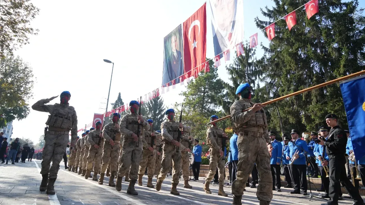 Cumhuriyetin 101 Yil Donumunde Jandarmadan Gogus Kabartan Gosteri7 7