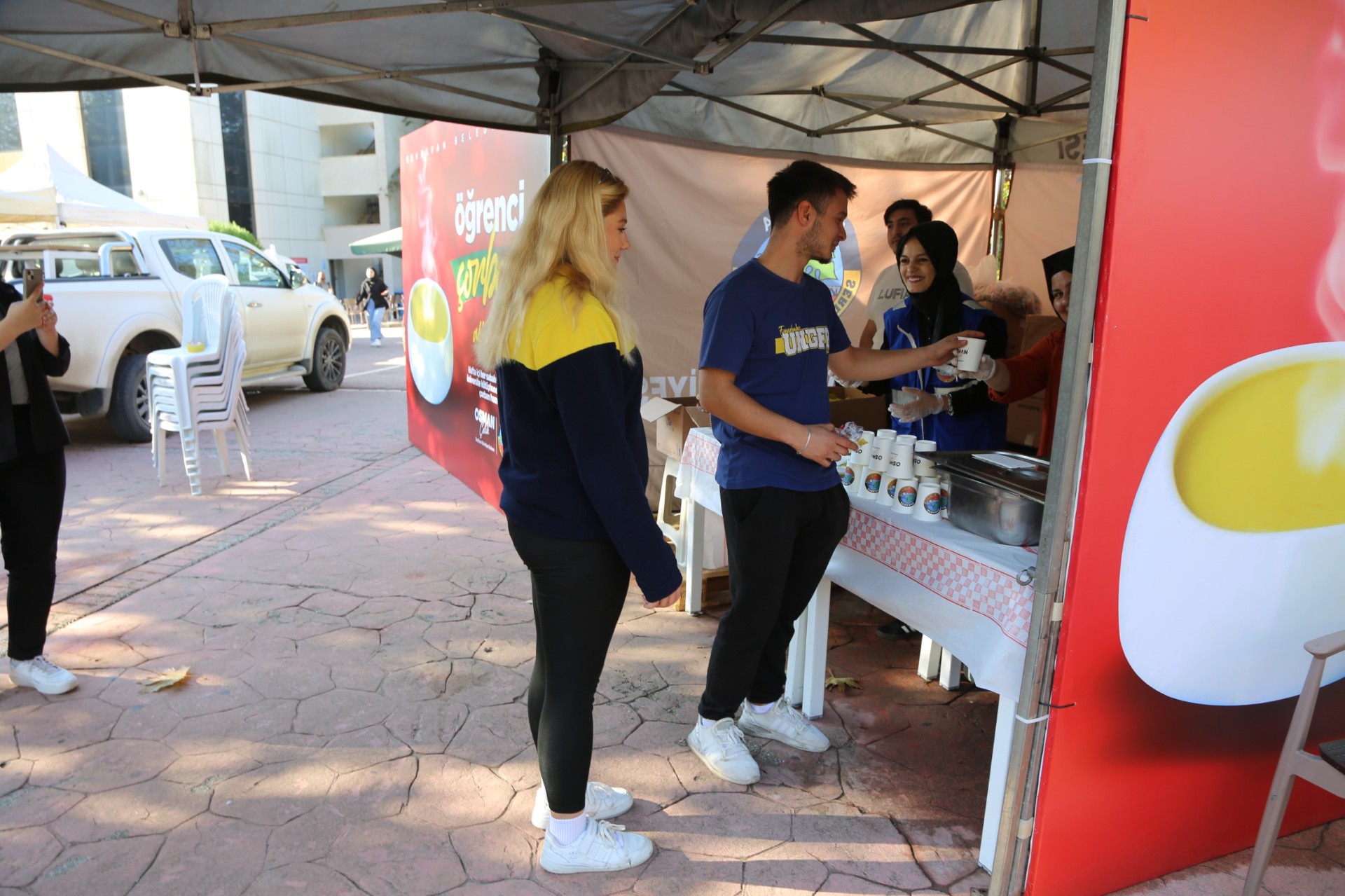 Serdivan Belediyesi'nden Çorba Ikramı