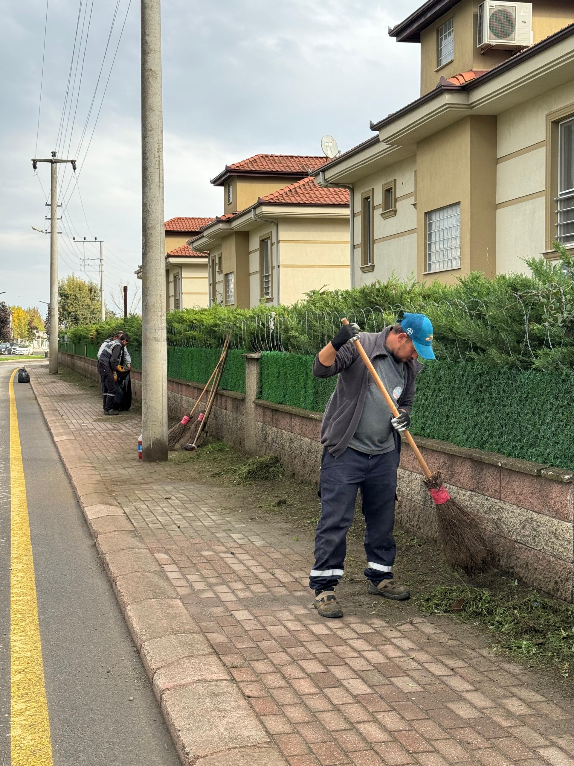 Serdivan'da Temizlik Seferberliği Devam Ediyor