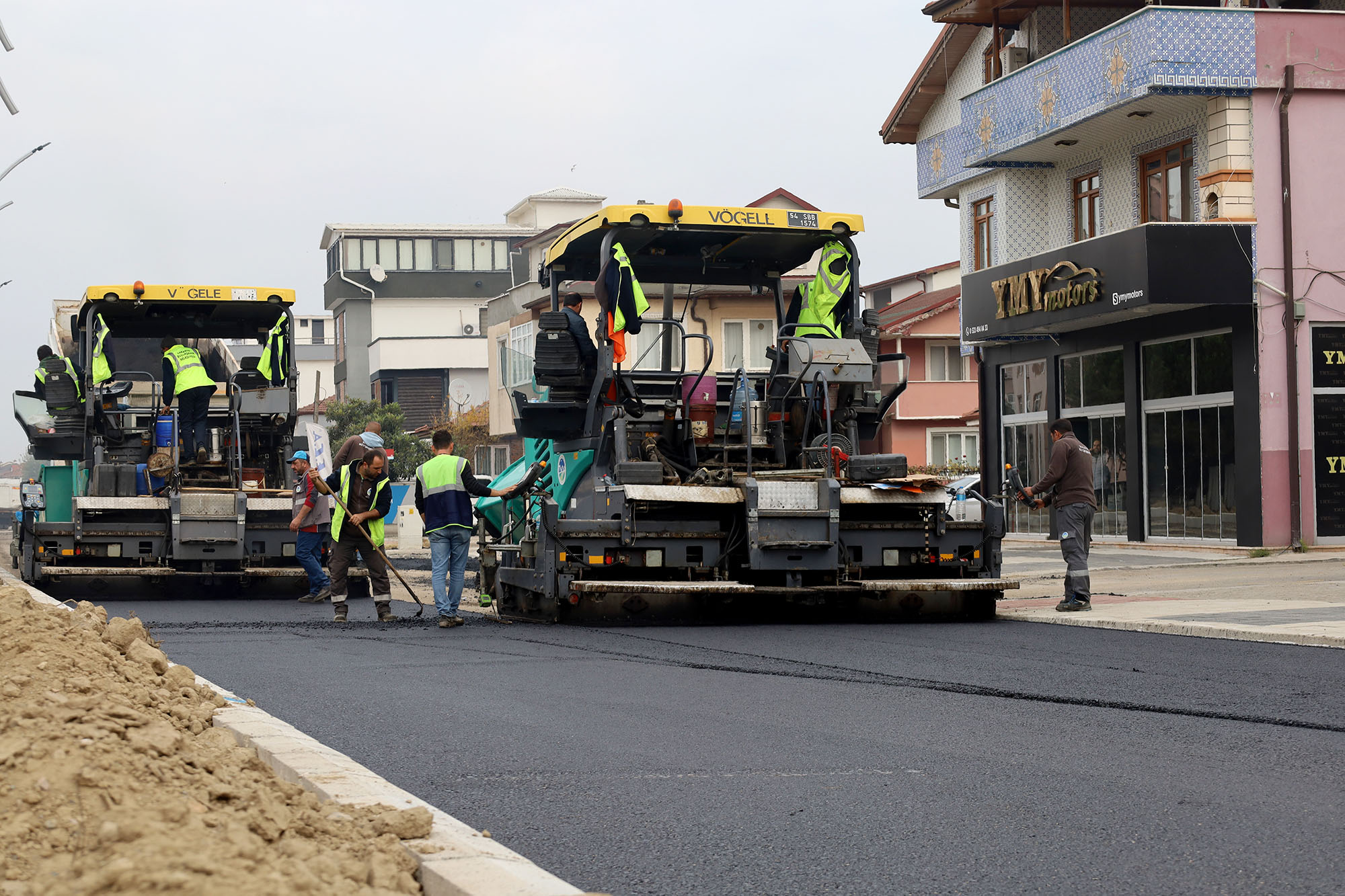 Ahmet Yesevi Caddesi Büyükşehir’in Çalışmalarıyla Modern Bir Yüz Kazanıyor 3