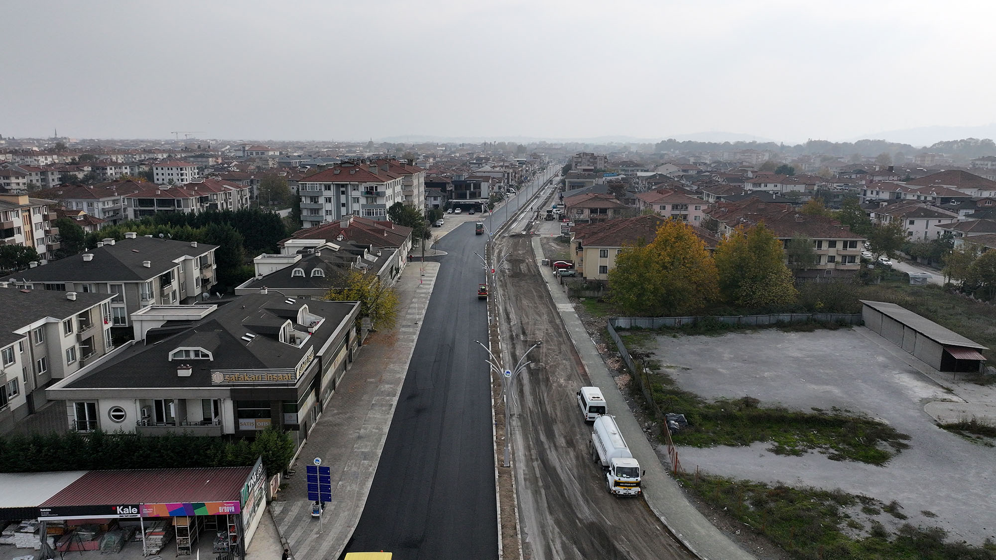 Ahmet Yesevi Caddesi Büyükşehir’in Çalışmalarıyla Modern Bir Yüz Kazanıyor