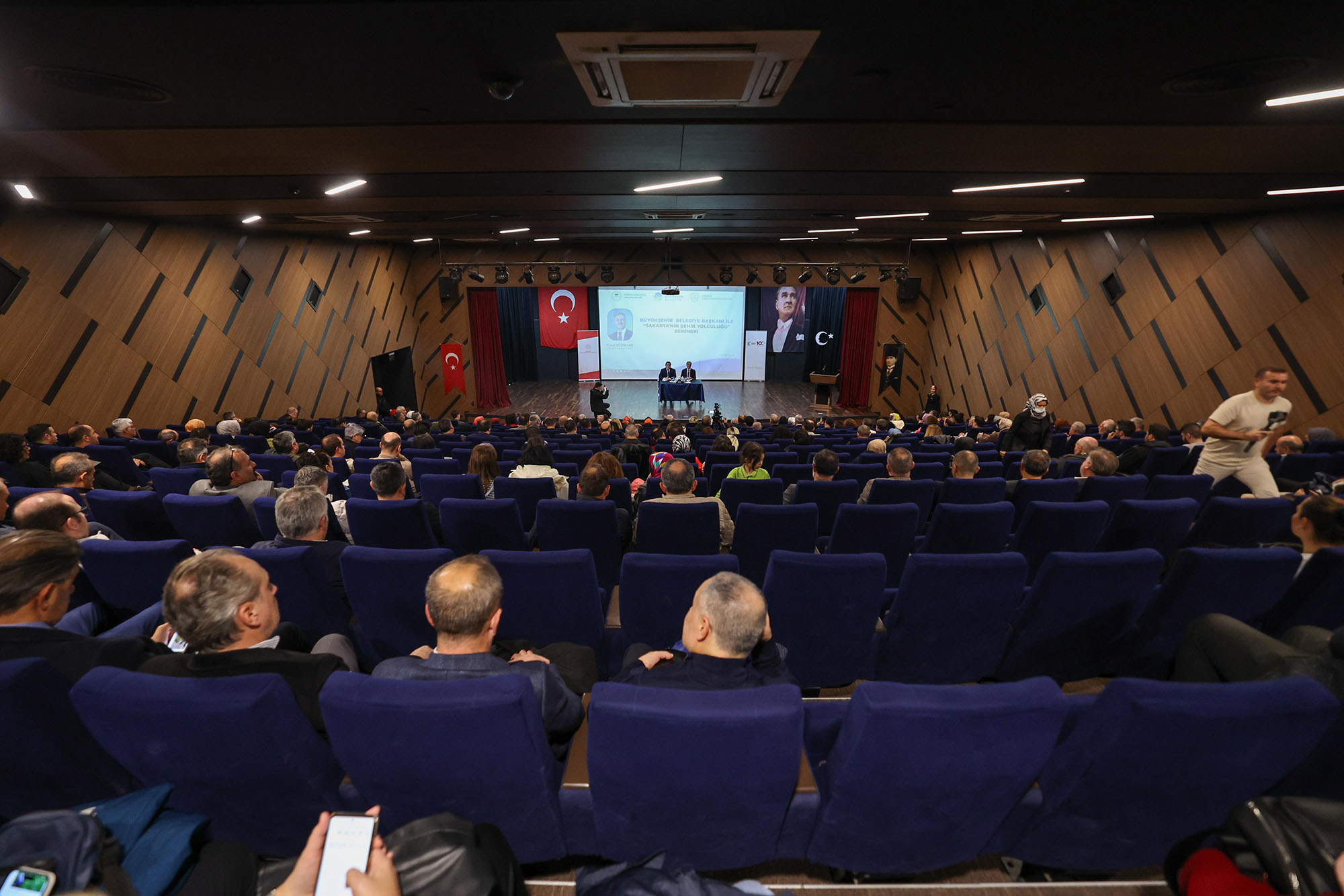 “İnşa Edilecek Yeni Ve Güçlü Sakarya’da Gençlerimiz Kendi Hikâyesini Yazacak” 4