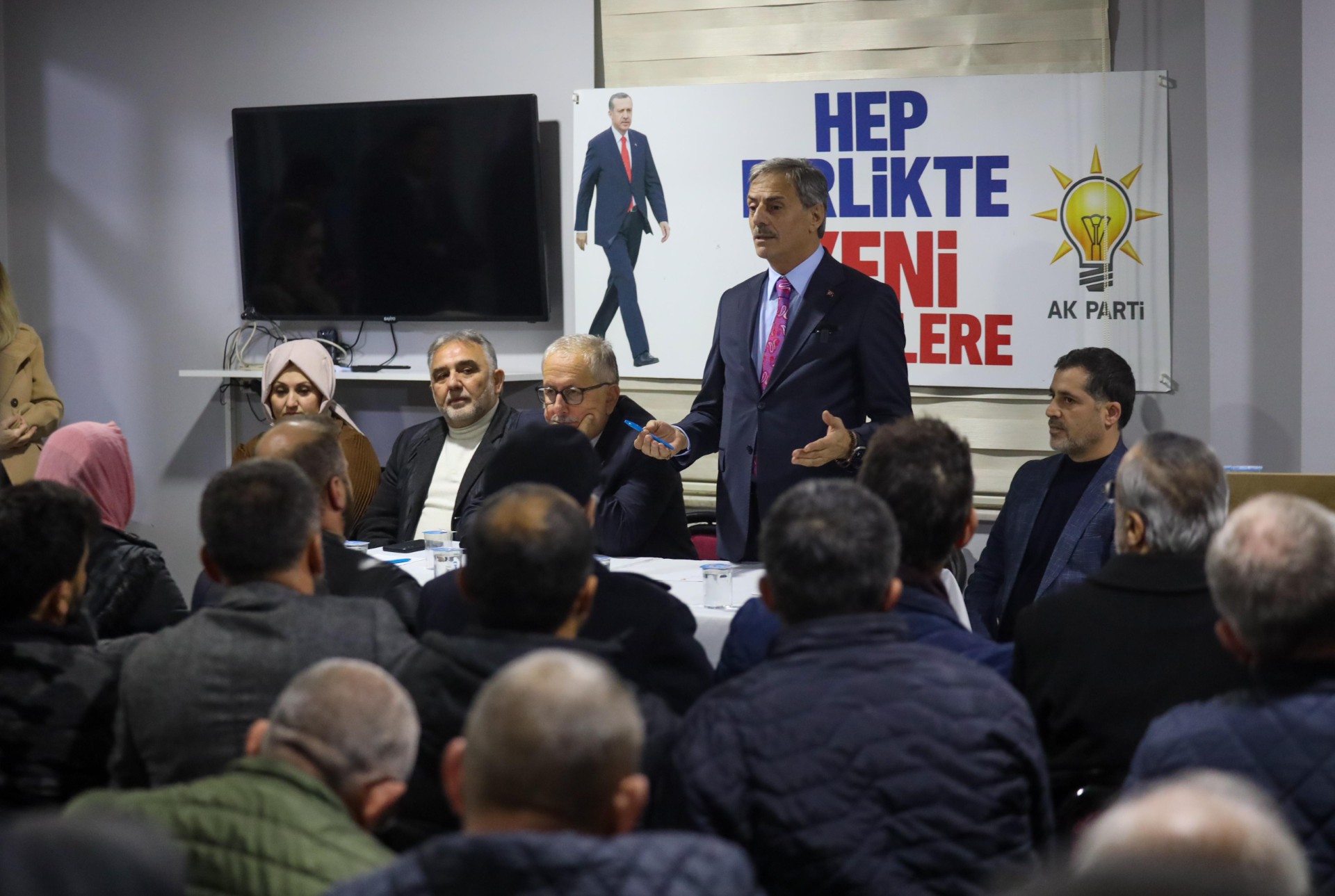 Yusuf Alemdar Akyazı Ve Hendek’i Adım Adım Gezdi “Verdiğimiz Her Sözün Arkasındayız” 4