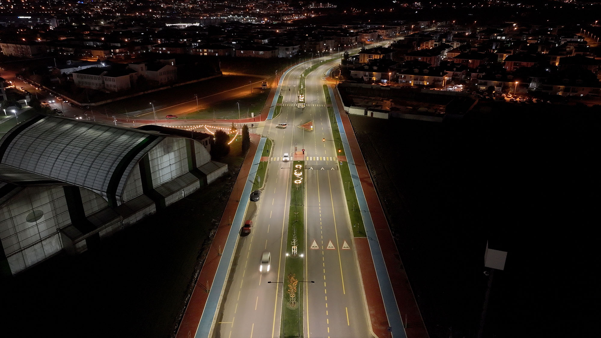 Şehrin Yeni Duble Yolu 1. Cadde Işıl Işıl Oldu 2