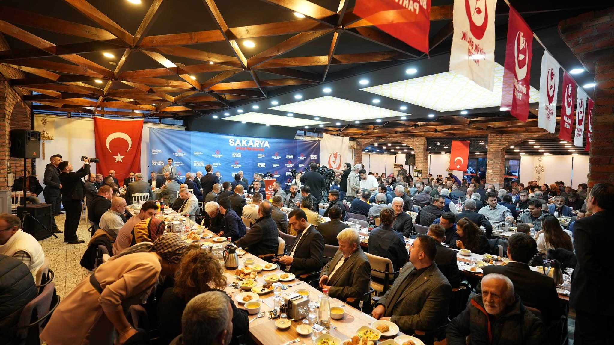 “Bi̇rli̇ği̇mi̇z Dai̇m Olsun” (2)