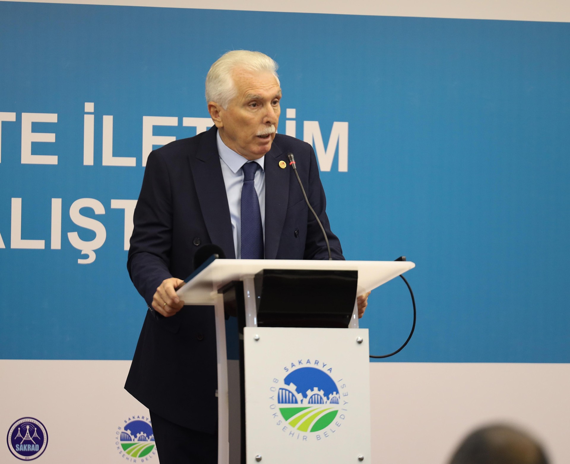 Erdal Erdem