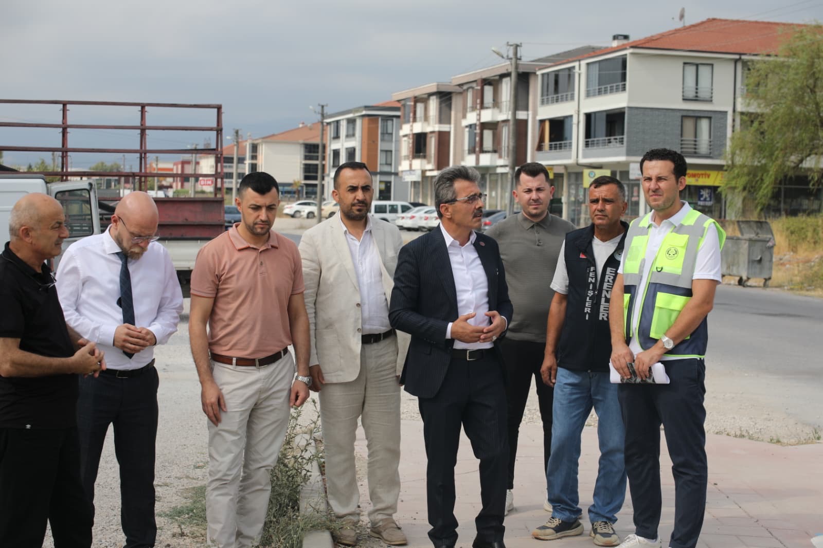 Başkan Şenol Di̇nç Yeni̇ Pazar Alanini İnceledi̇ (3)