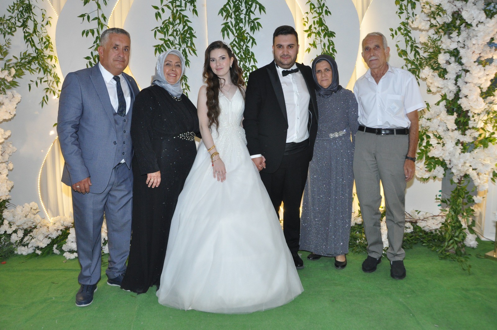 Thumbnail Arifiye Mezunları İznikte Düğünde Buluştu (2)