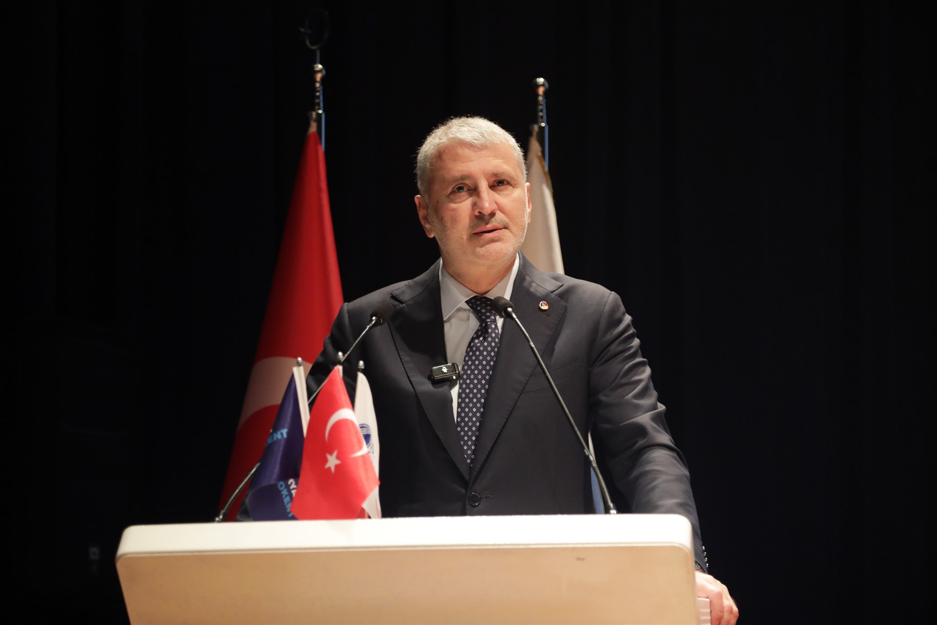 Akgün Altuğ-13