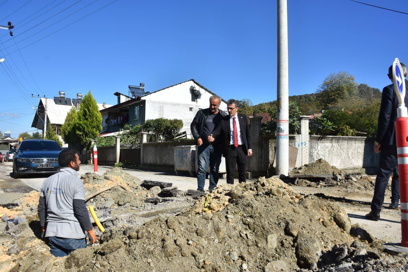 Başkan Şenol Di̇nç, Deği̇rmendere’de Doğalgaz Çalişmalarini İnceledi̇ (3)