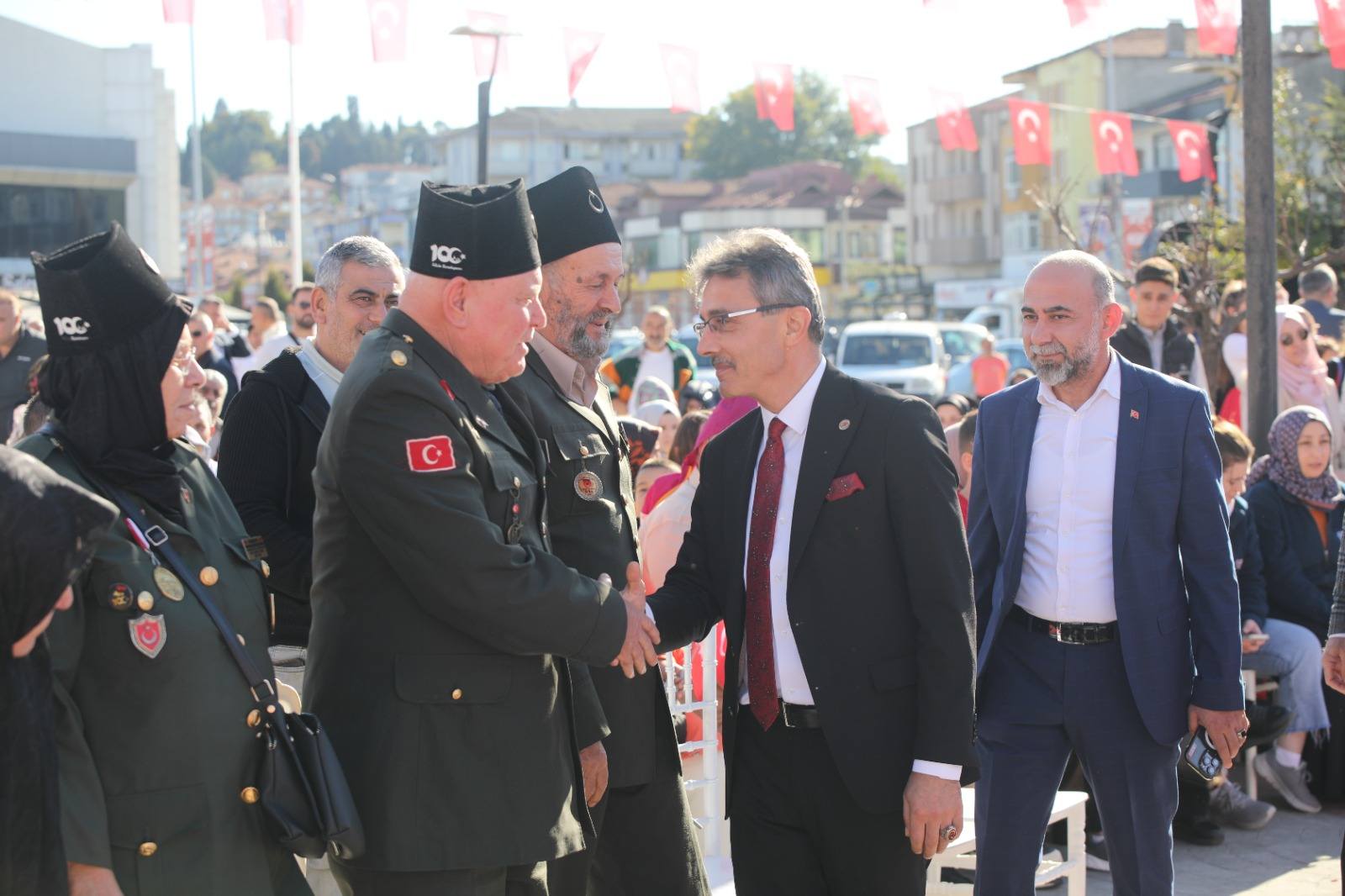 Erenler Beledi̇yesi̇’nde 29 Eki̇m Cumhuri̇yet Bayrami Coşkusu (14)