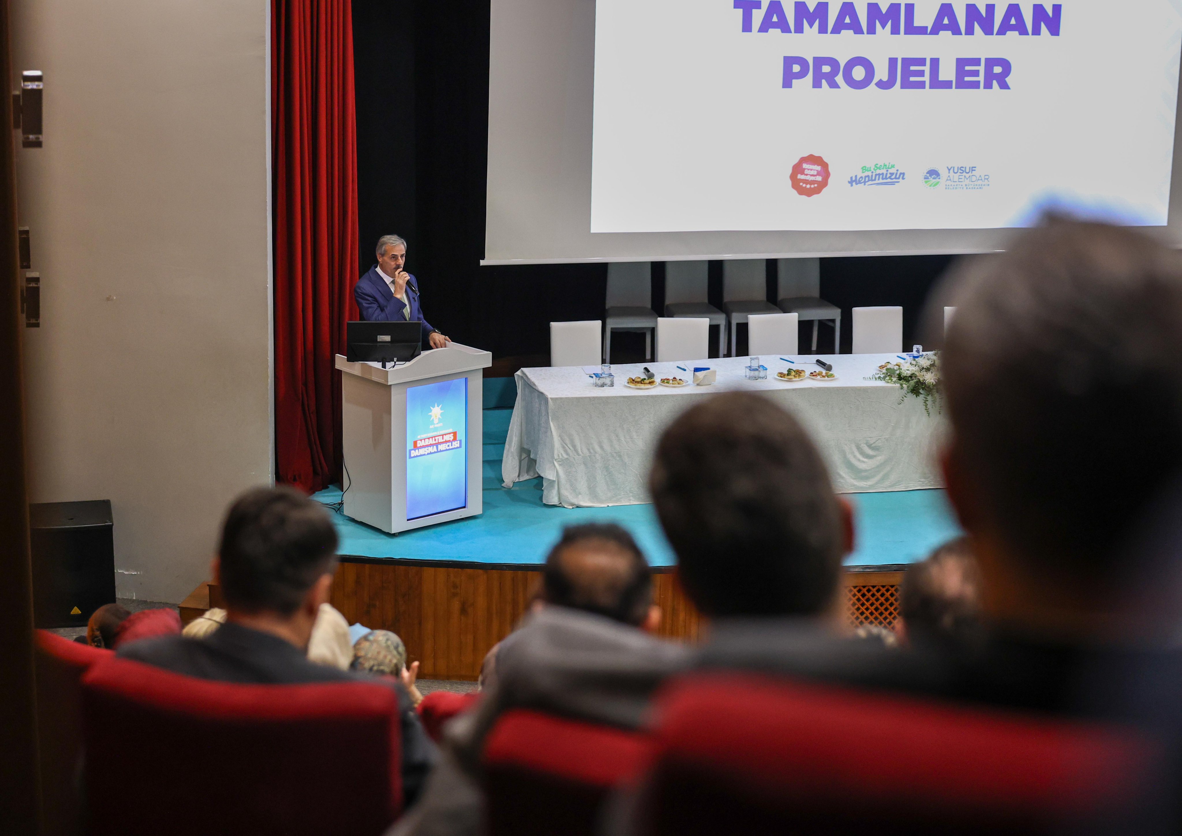 G4M9Tyn X E A A6 K Z2