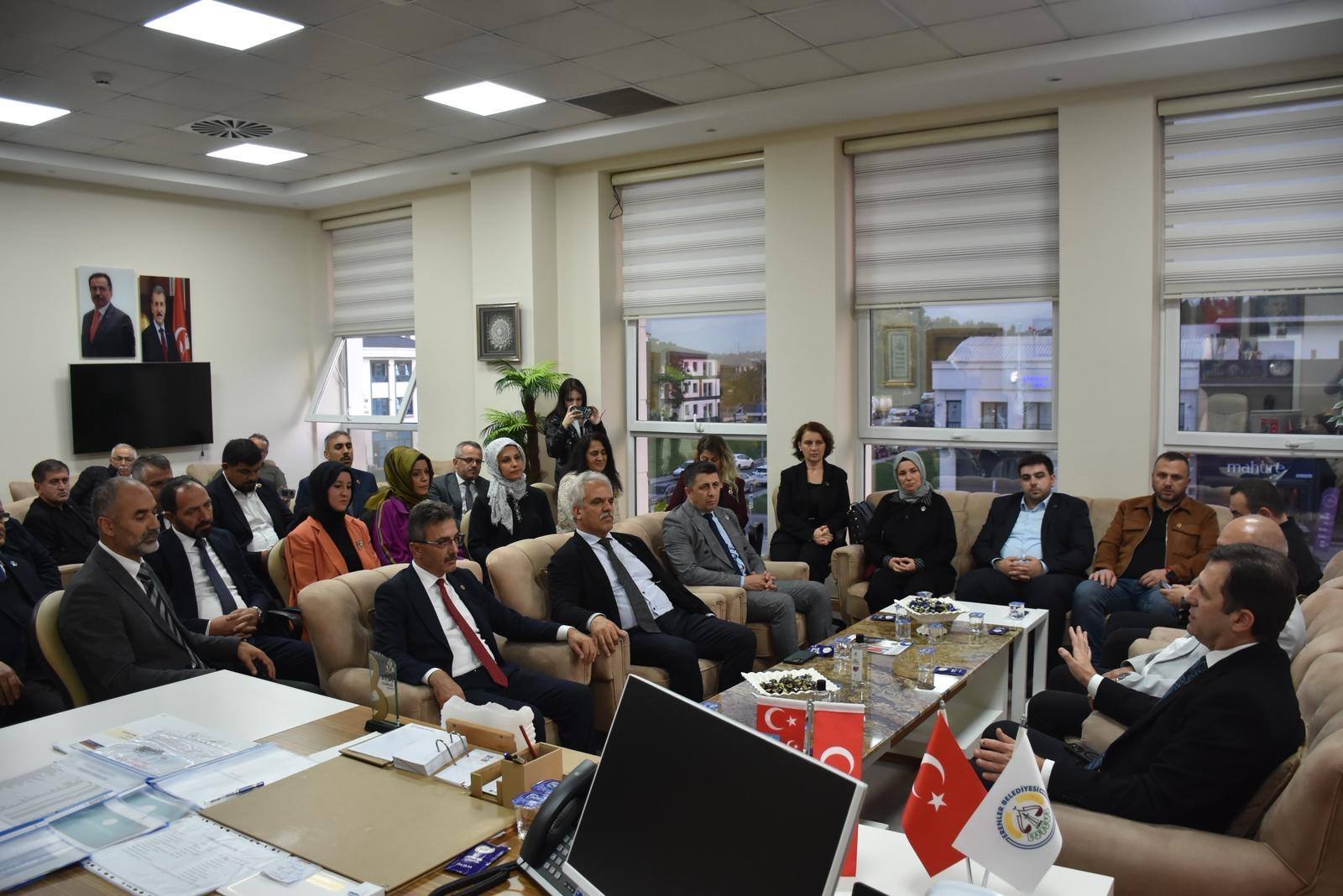 Genel Başkan Yardimcisi Türker Yörükçüoğlu’ndan Erenler’e Zi̇yaret (1)