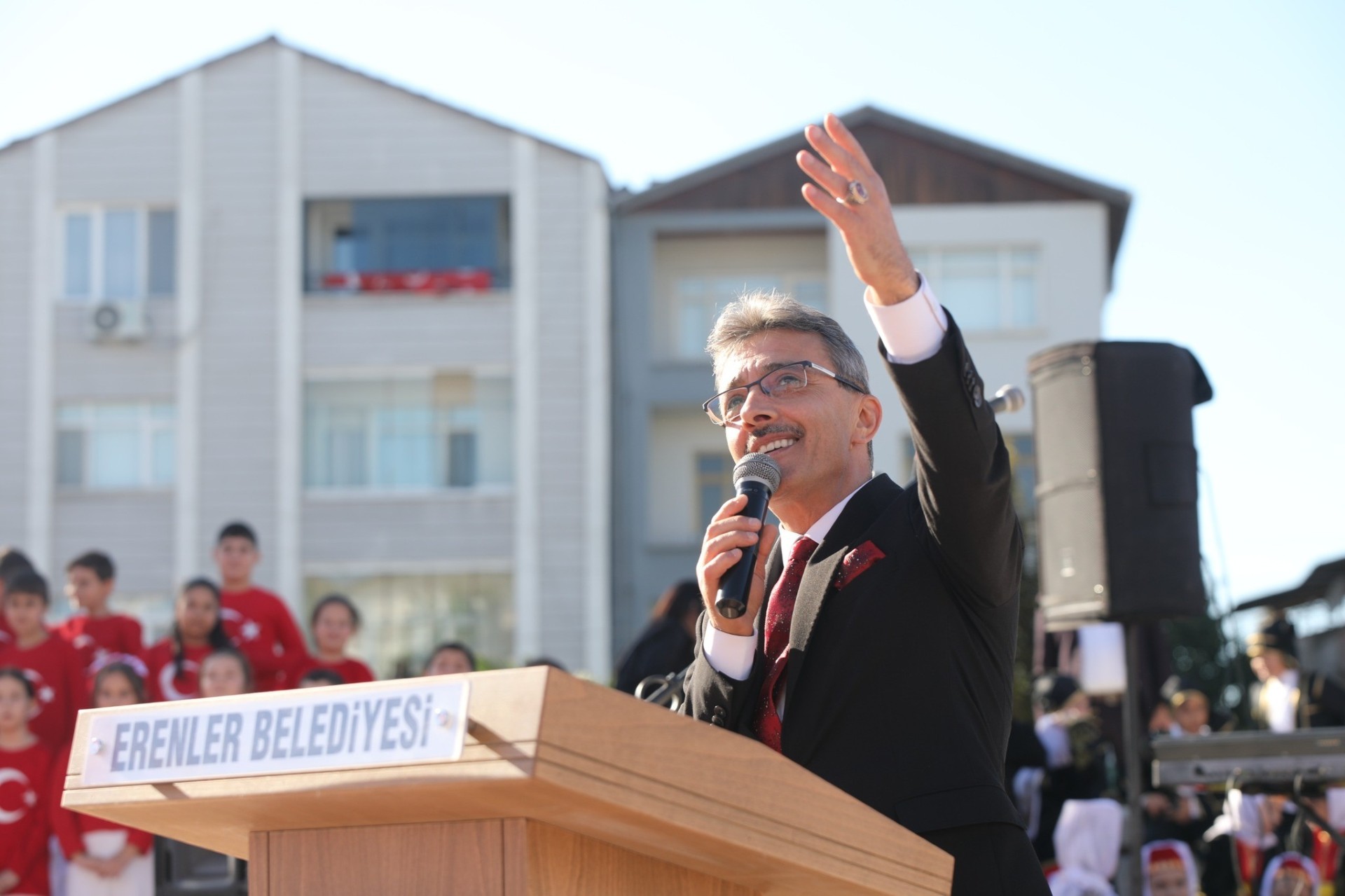 Thumbnail Erenler Beledi̇yesi̇’nde 29 Eki̇m Cumhuri̇yet Bayrami Coşkusu (1)