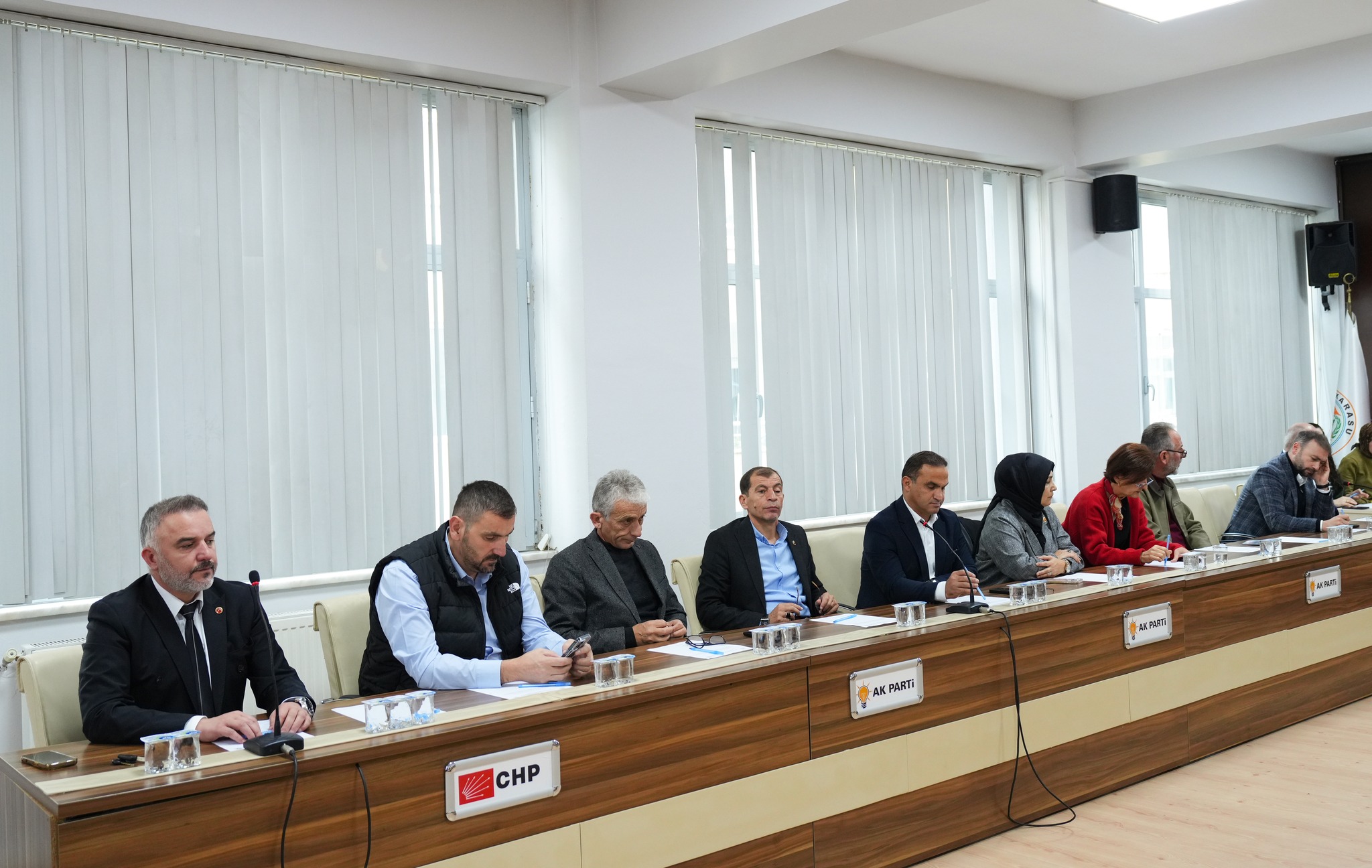 584755005 1314302974063646 270831104757333759 N