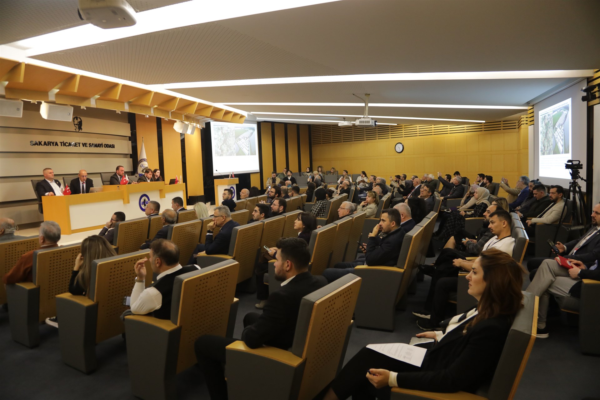 755Bb8F90A954455B9517365A0226Fb57De2Ab41E333421Ea2C53D8A45F28A85