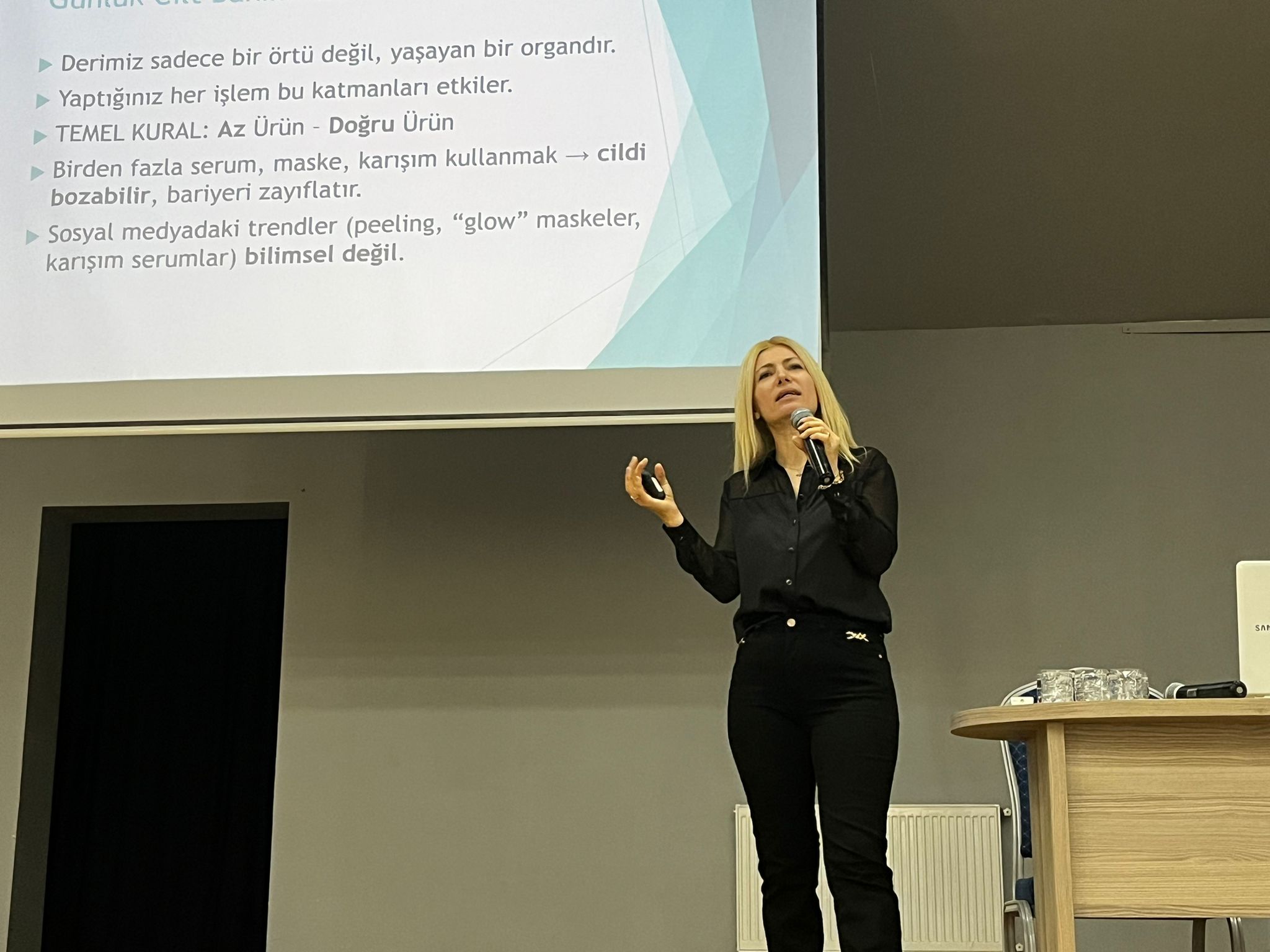 A6Ac29E9 8825 426B Bafc E403752Efd28