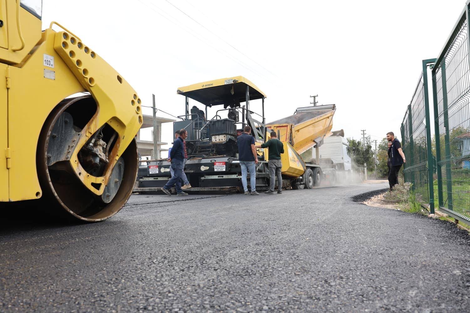 Erenler Beledi̇yesi̇ Hasanbey’de O Yolu Yeni̇ledi̇ (1)