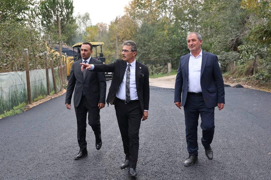 Erenler Beledi̇yesi̇ Hasanbey’de O Yolu Yeni̇ledi̇ (6)