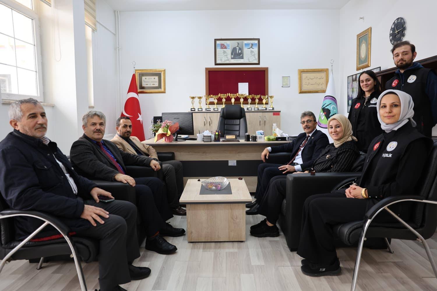 Erenler’de Afet Farkindalik Eği̇ti̇mleri̇ Devam Edi̇yor (4)