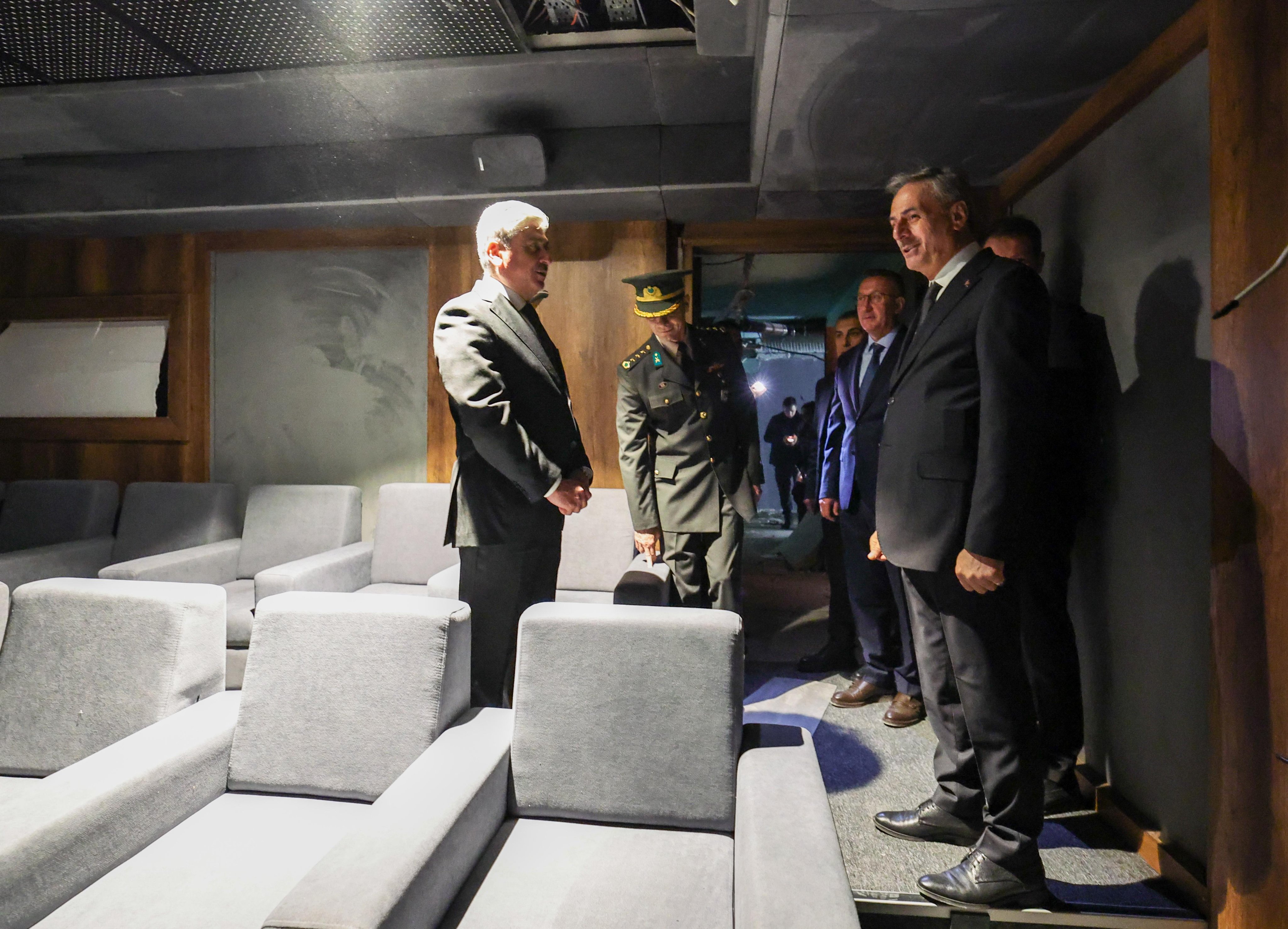 G5 Y Dl65 W8 A A Arf V