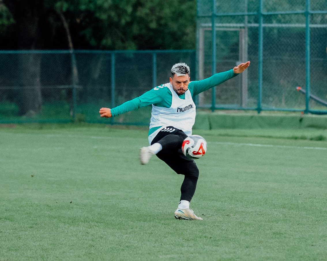 G5Yq Vm I X Y A A Rvvm