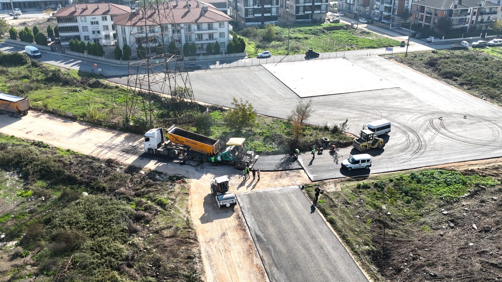 Thumbnail Erenler’de Asfalt Çalişmalari Tüm Hiziyla Sürüyor (11)