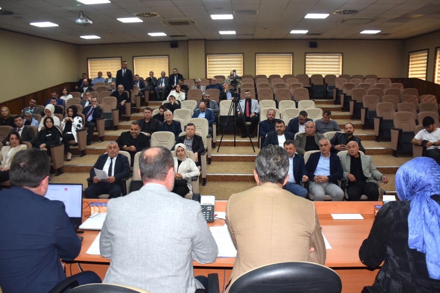 Thumbnail Erenler’de Kasim Ayi Mecli̇s Toplantisi Gerçekleşti̇ (4)