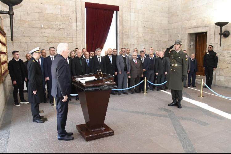 598880487 25502500139376228 1483664720992975760 N