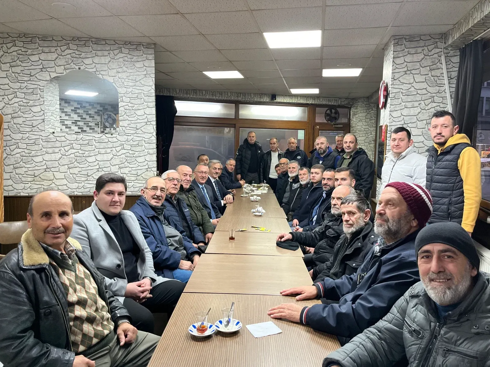 Alemdar Ve Isiksu Aziziyede Vatandaslarla Bulustu 5