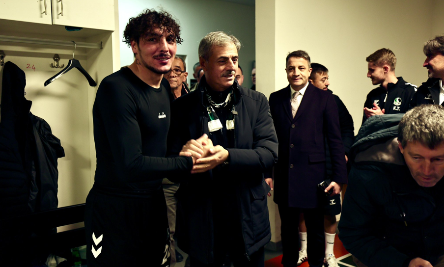 Ekran Görüntüsü 2025 12 15 232351