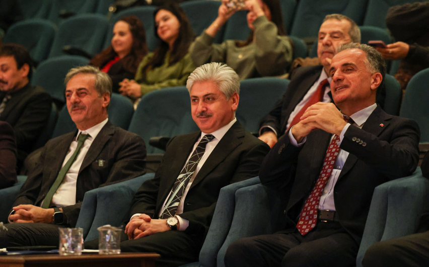 Ekran Görüntüsü 2025 12 17 203119