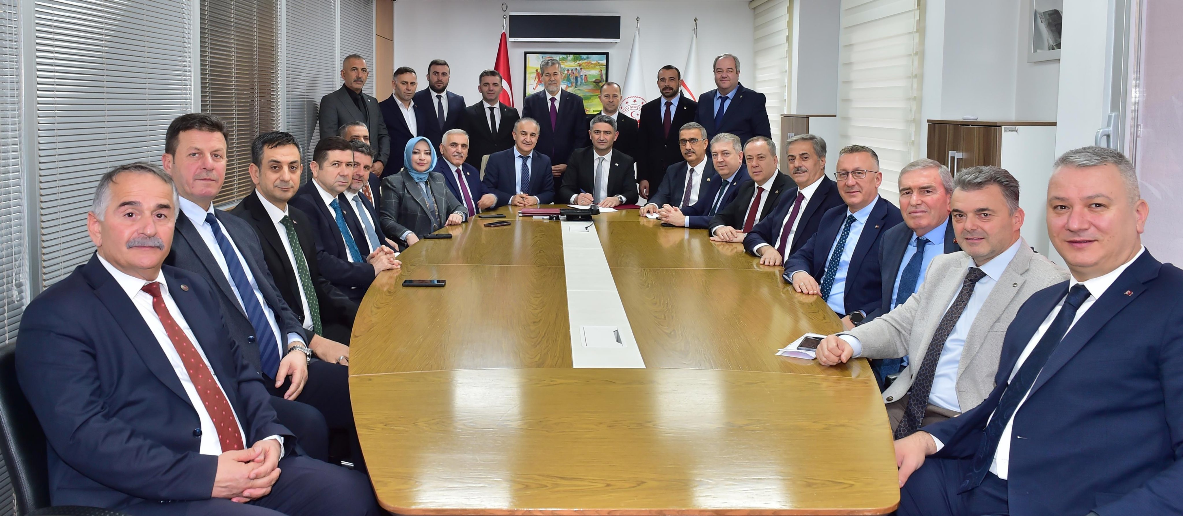 G8C15 Qz Xk A A U H V V