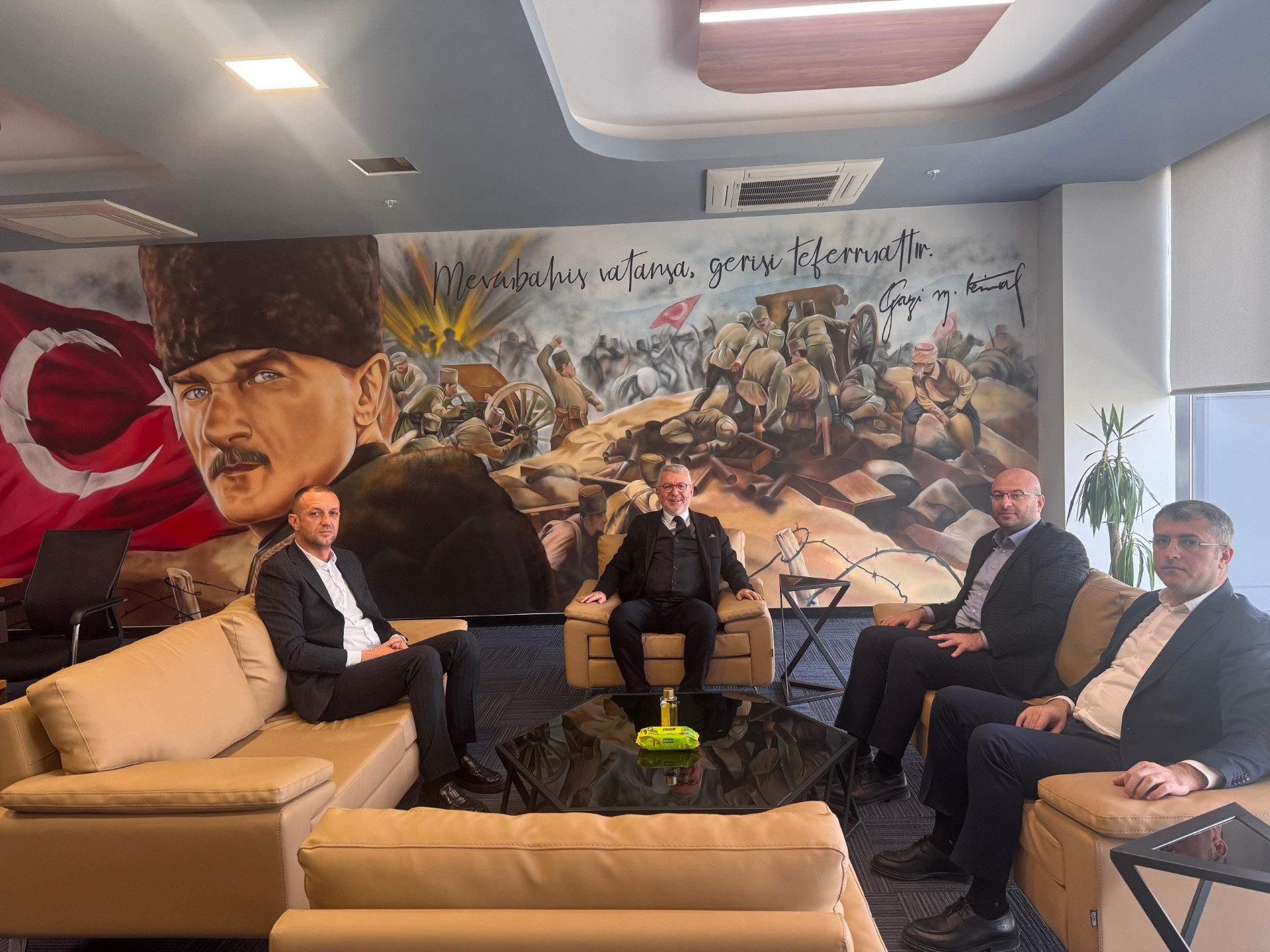 Thumbnail E6897Fa4 8E56 40C5 8B40 98E5Ddc5438B