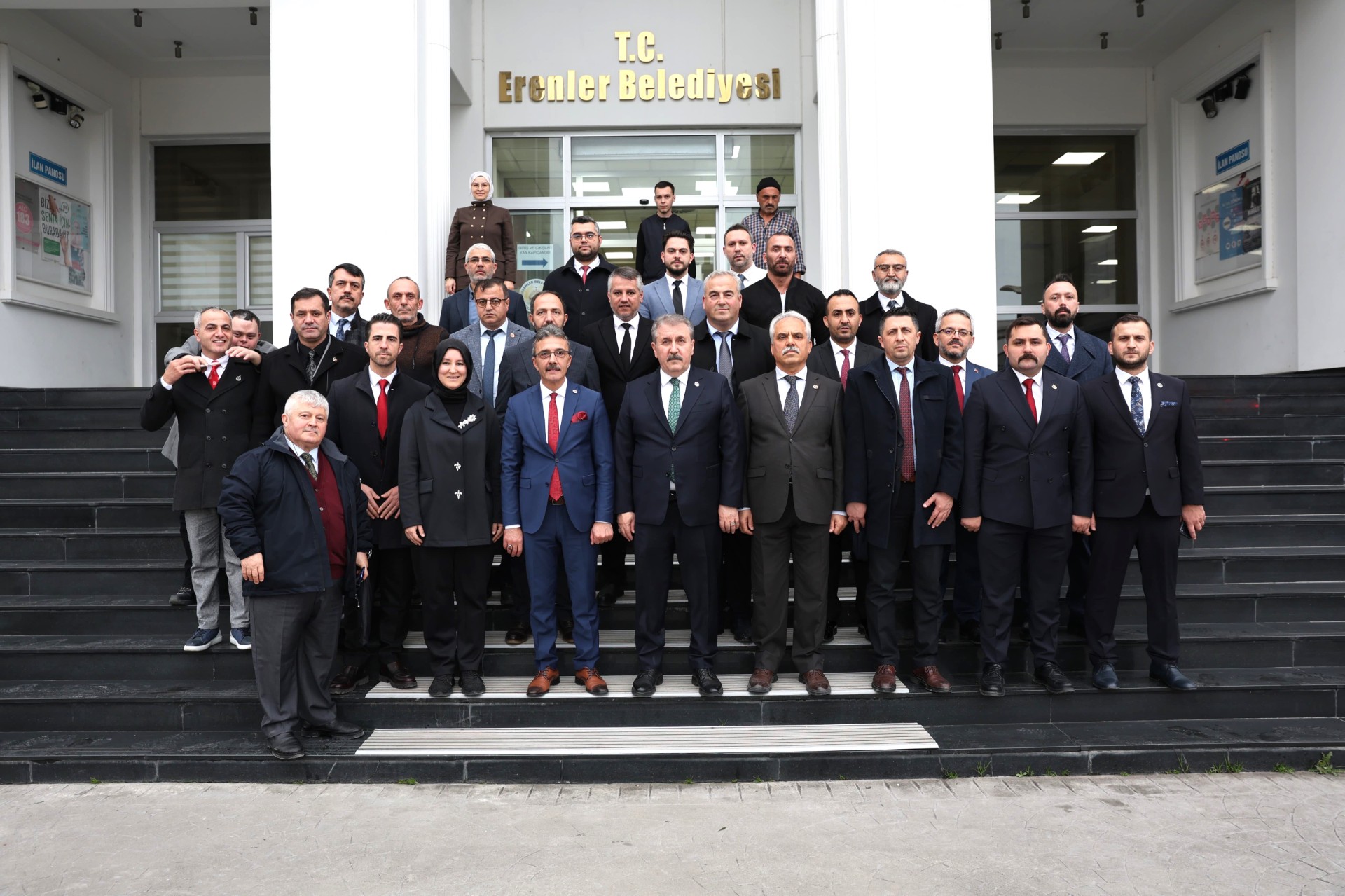 Thumbnail Genel Başkan Mustafa Desti̇ci̇’den Erenler’e Zi̇yaret (2)